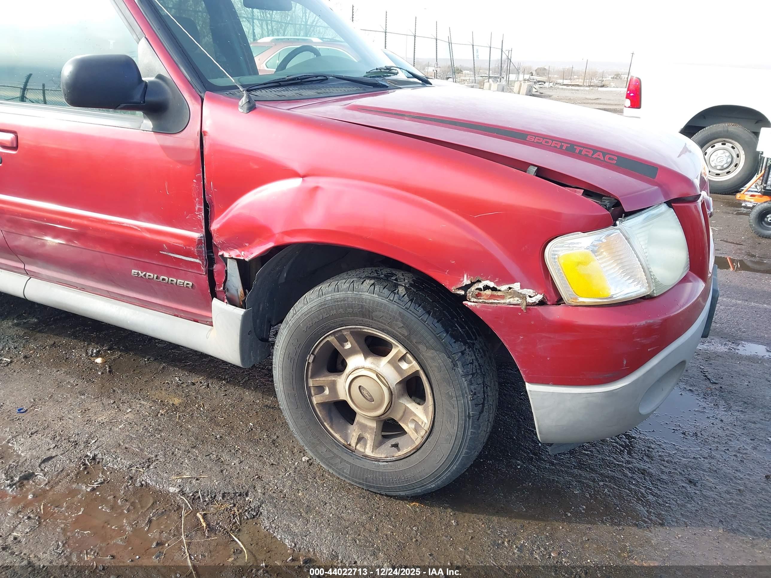 FORD EXPLORER image 6