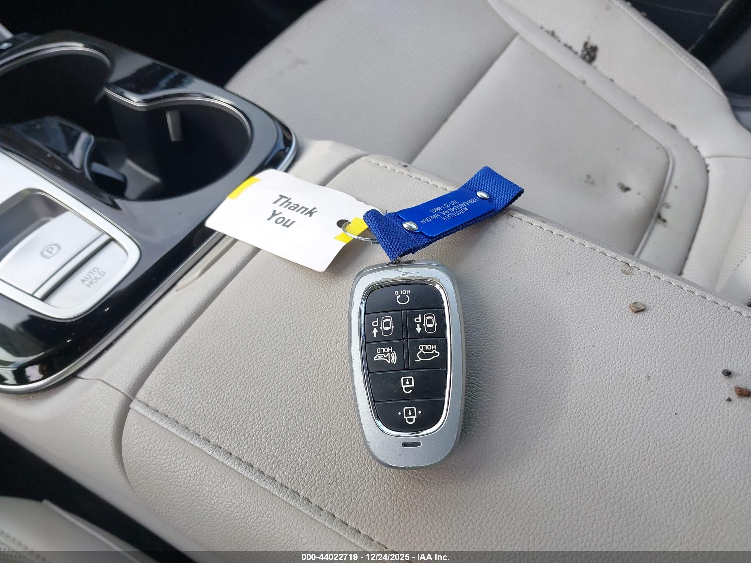 HYUNDAI TUCSON image 11