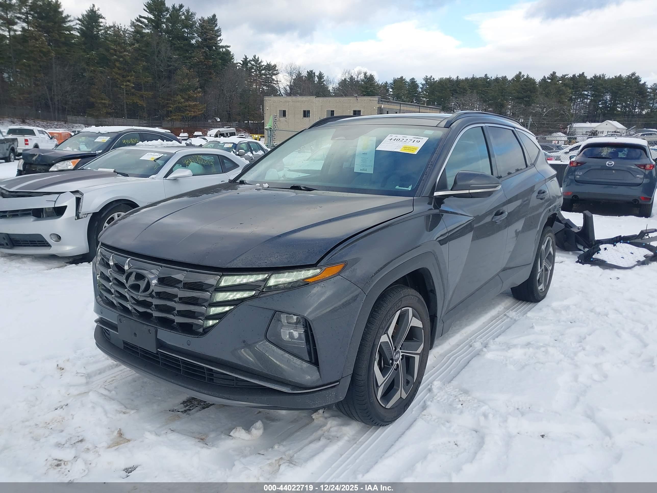 HYUNDAI TUCSON image 2