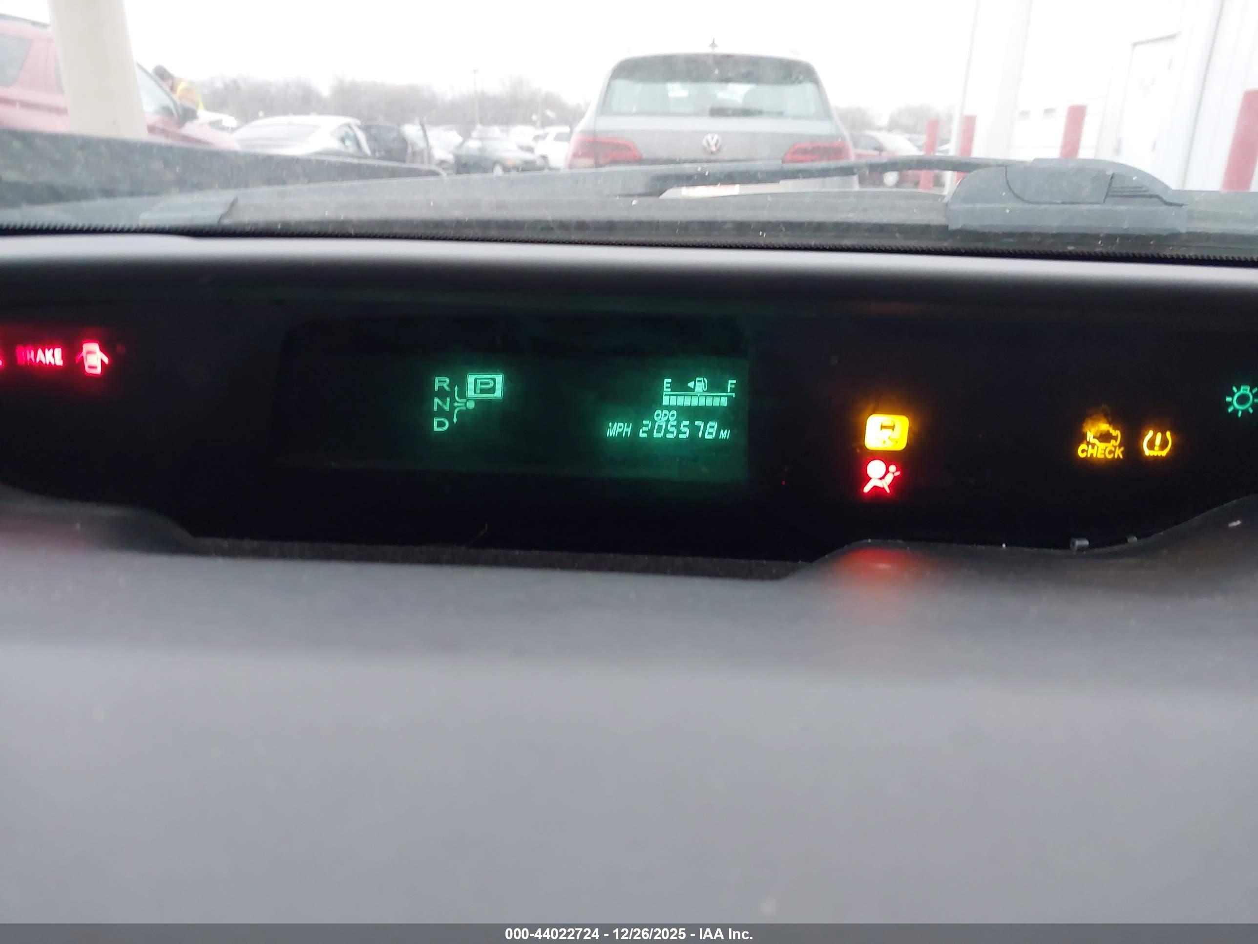 TOYOTA PRIUS image 7