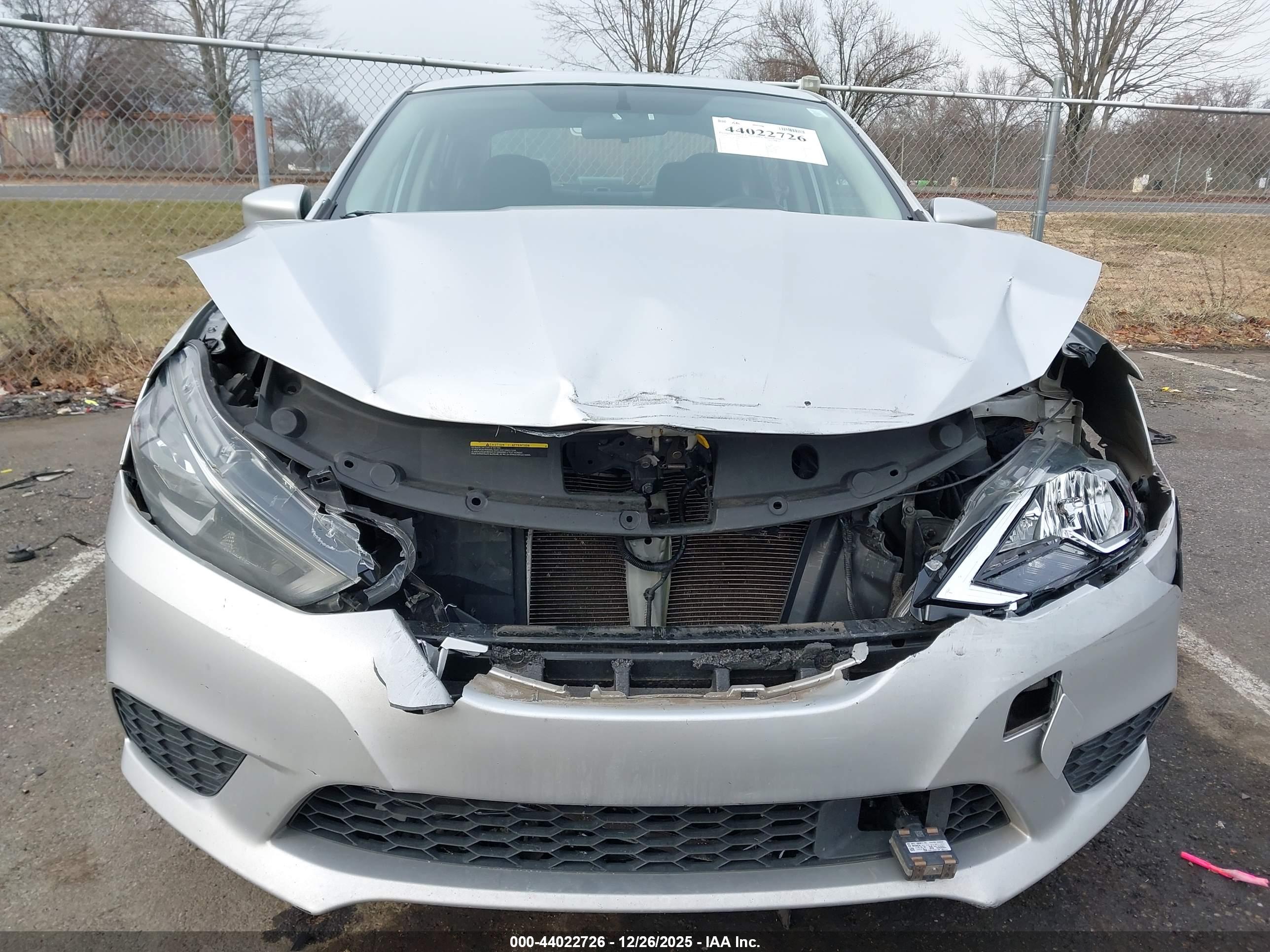 NISSAN SENTRA image 6