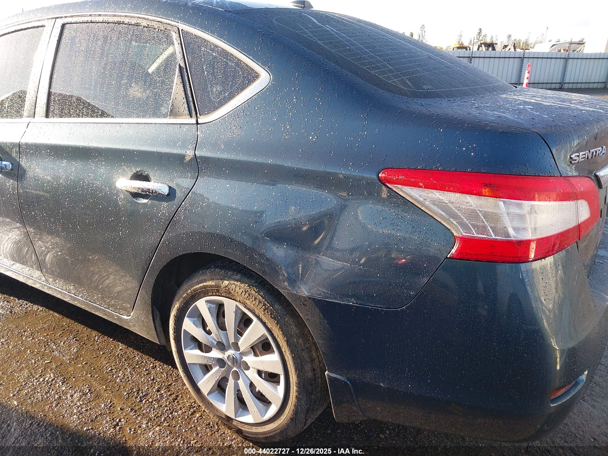 NISSAN SENTRA image 6