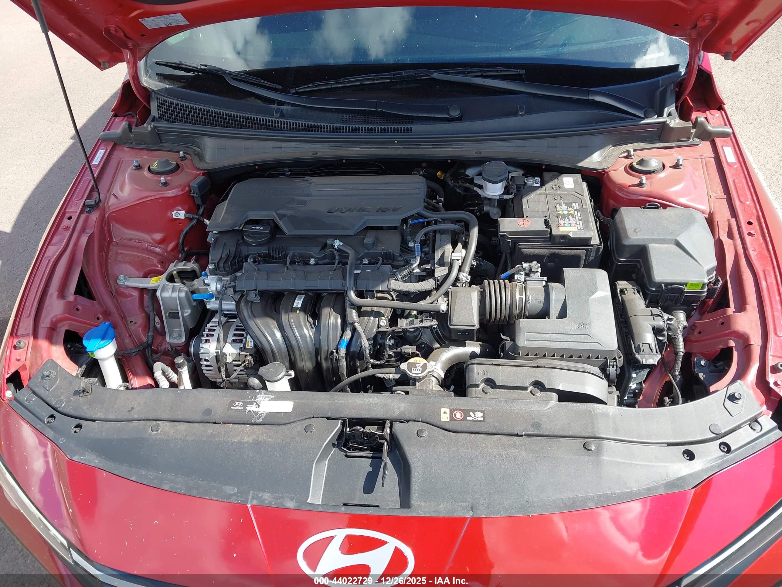 HYUNDAI ELANTRA image 10