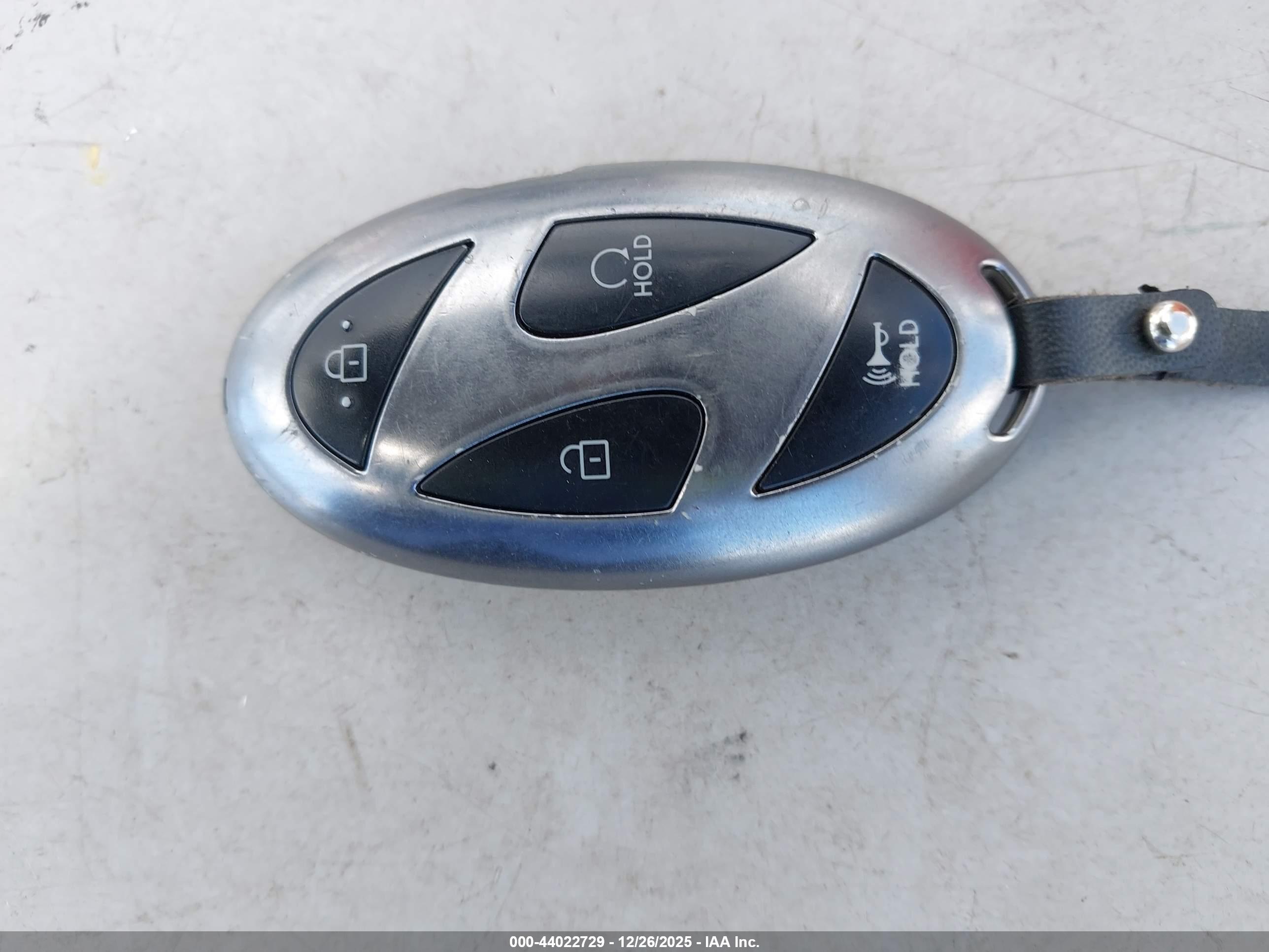HYUNDAI ELANTRA image 11