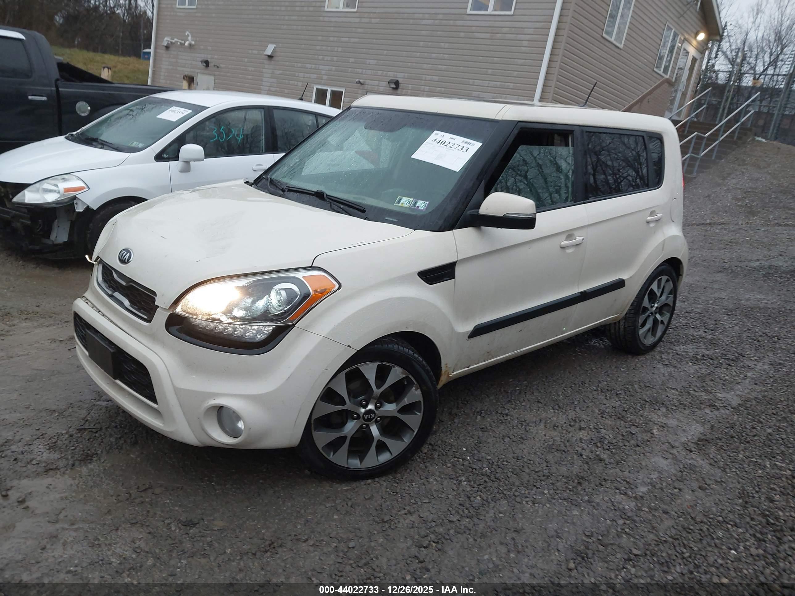 KIA SOUL image 2
