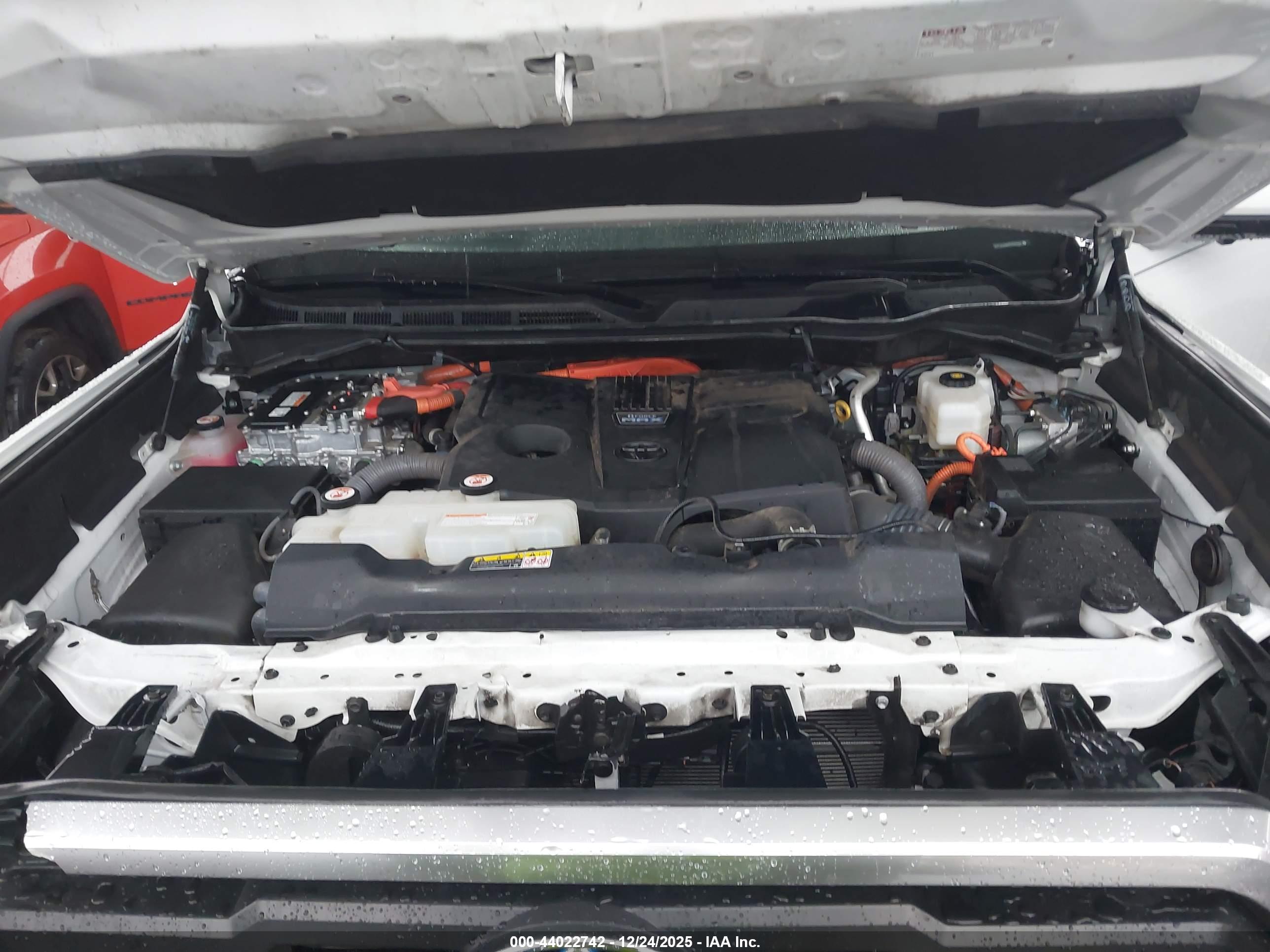 TOYOTA TUNDRA image 10
