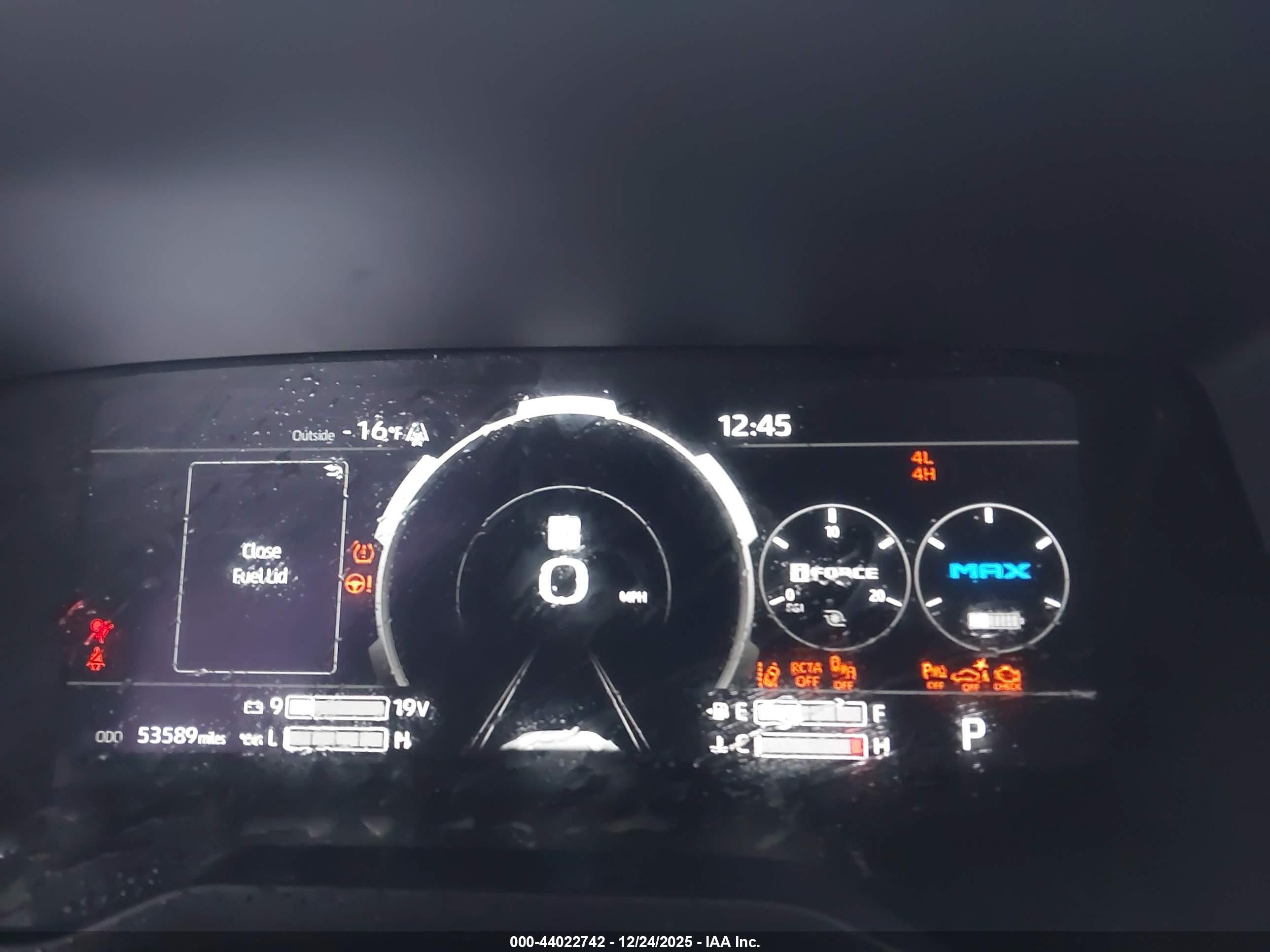TOYOTA TUNDRA image 7