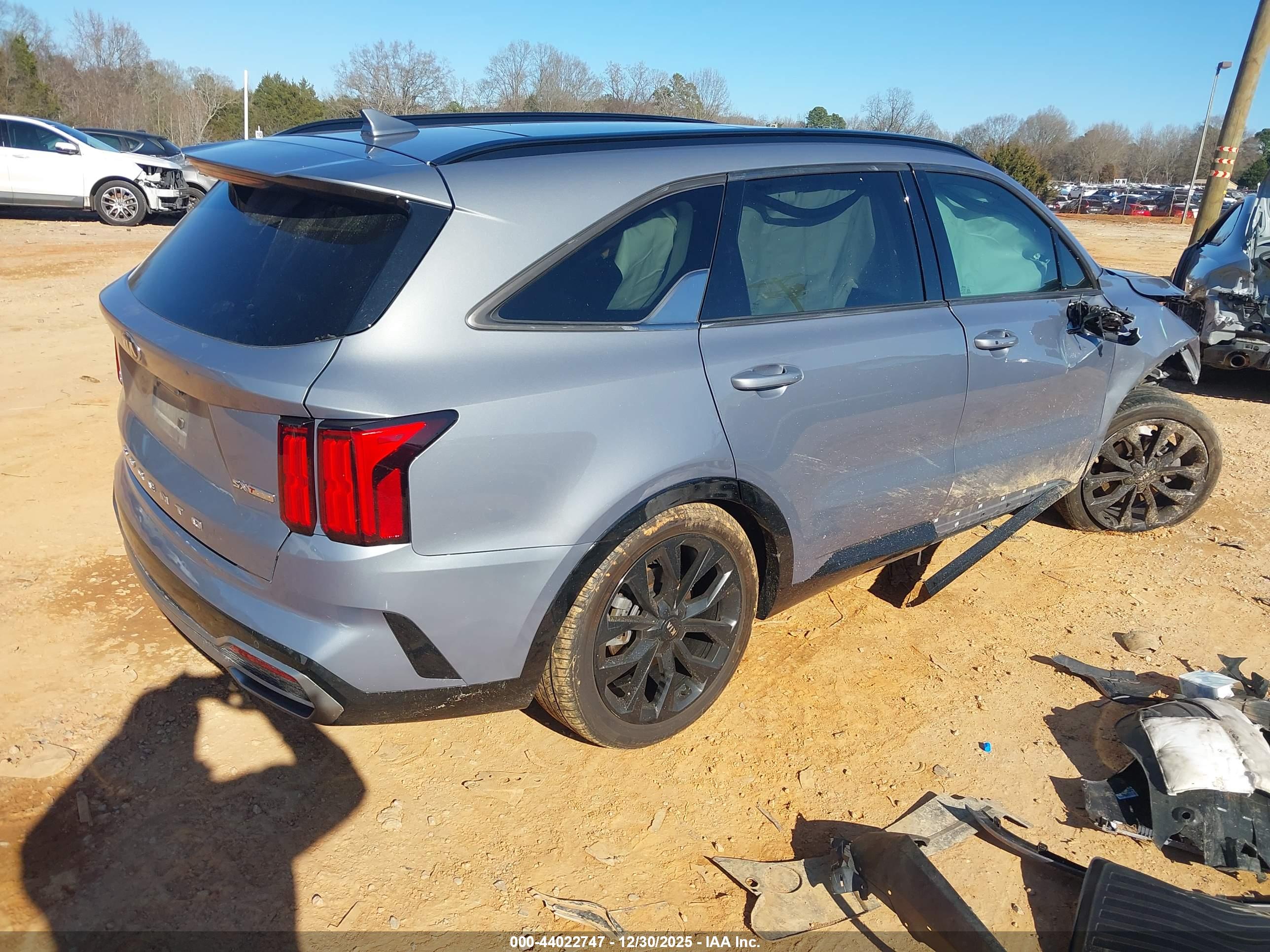 KIA SORENTO image 4