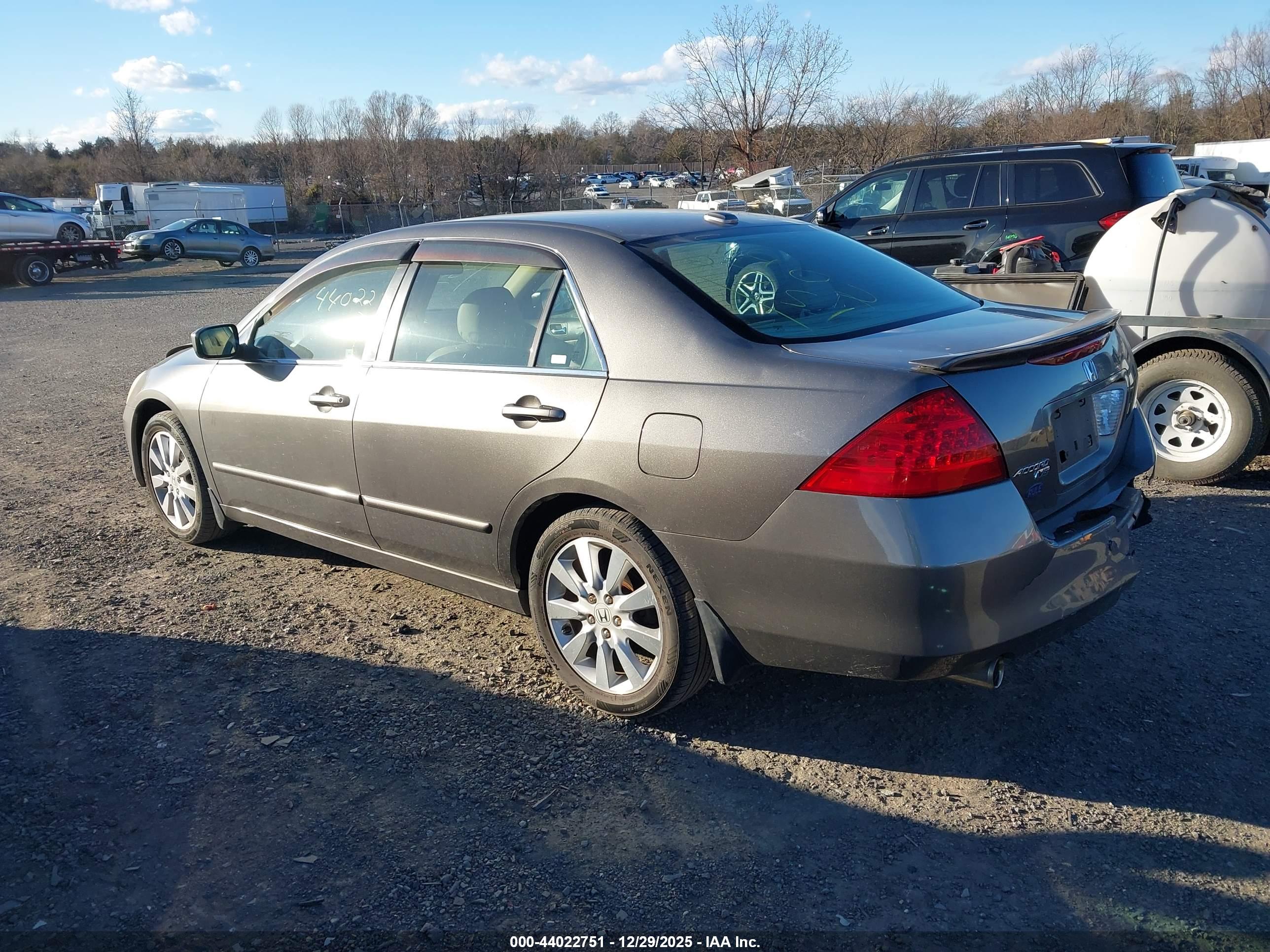 HONDA ACCORD image 3