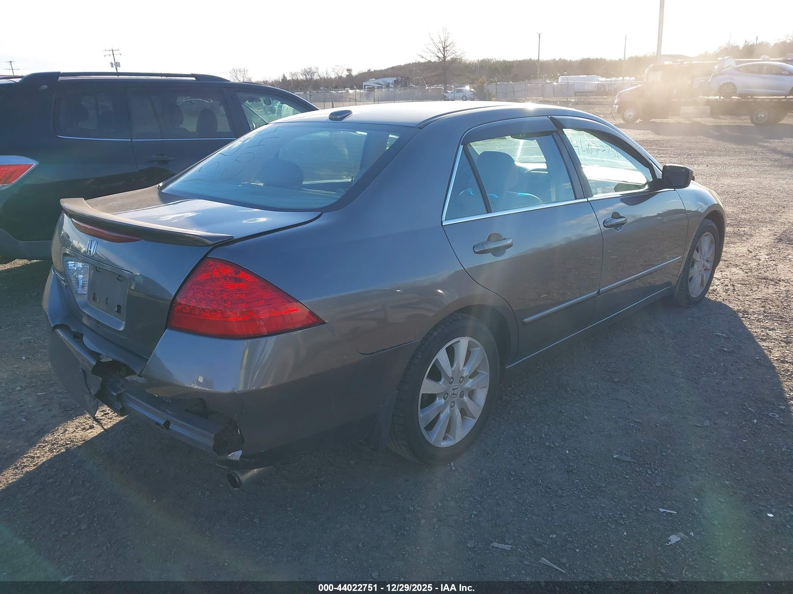 HONDA ACCORD image 4
