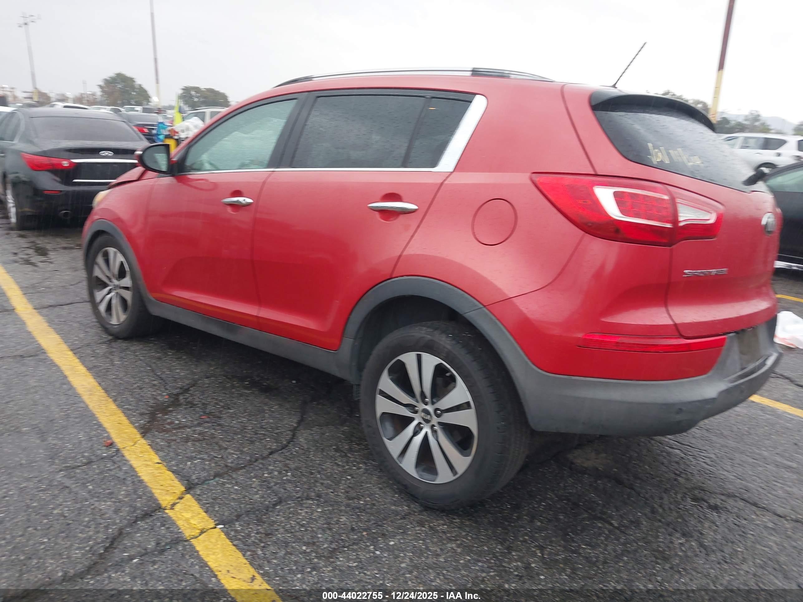 KIA SPORTAGE image 3