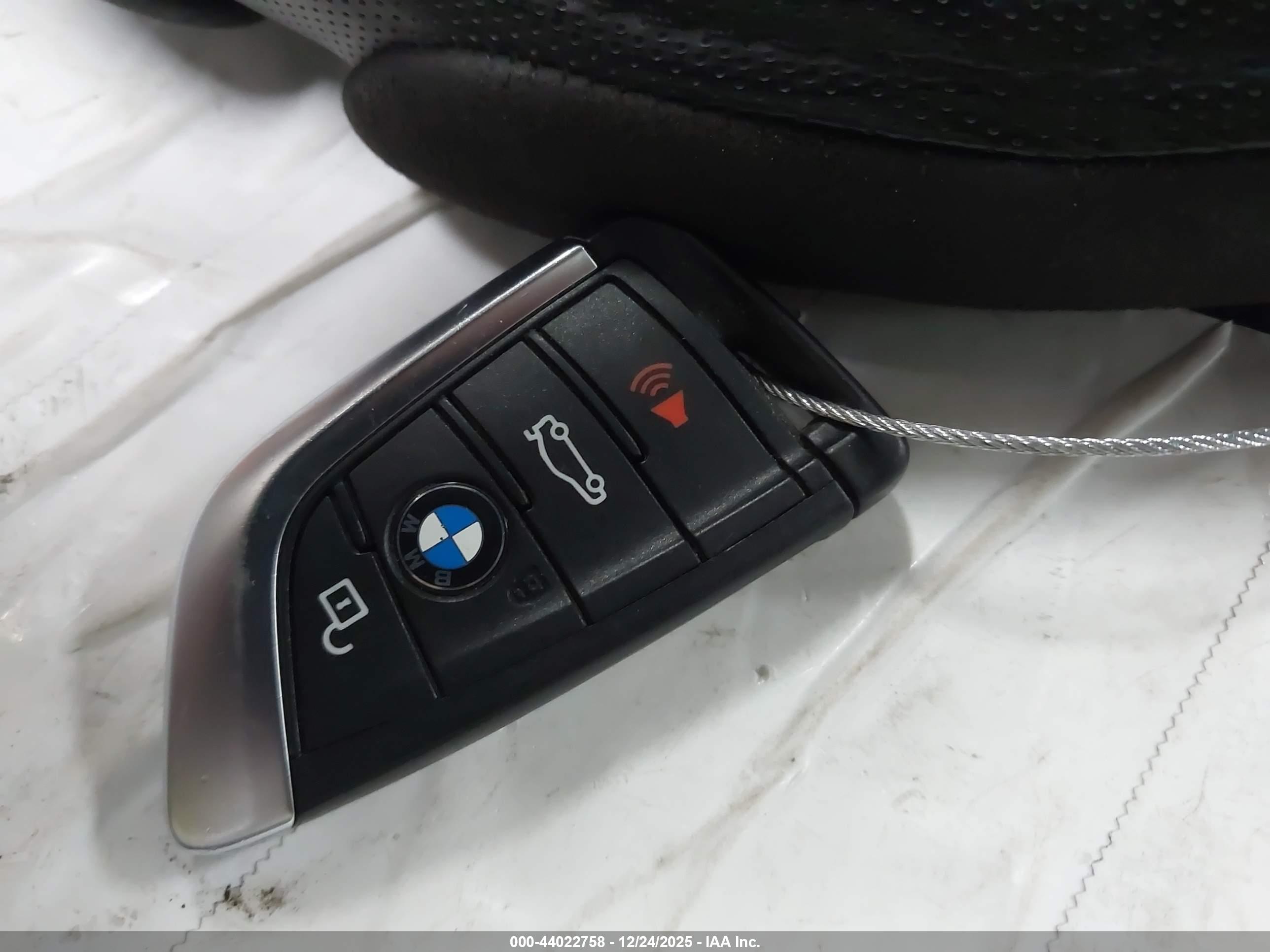 BMW 530 image 11
