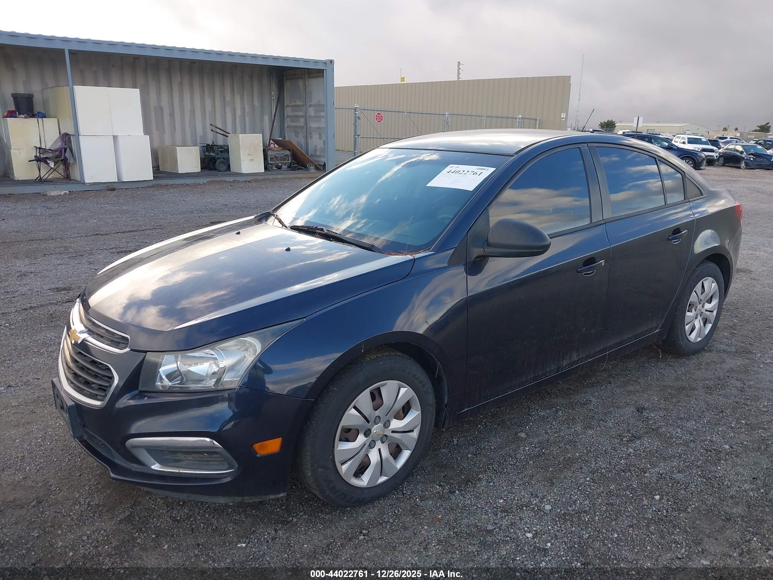 CHEVROLET CRUZE image 2