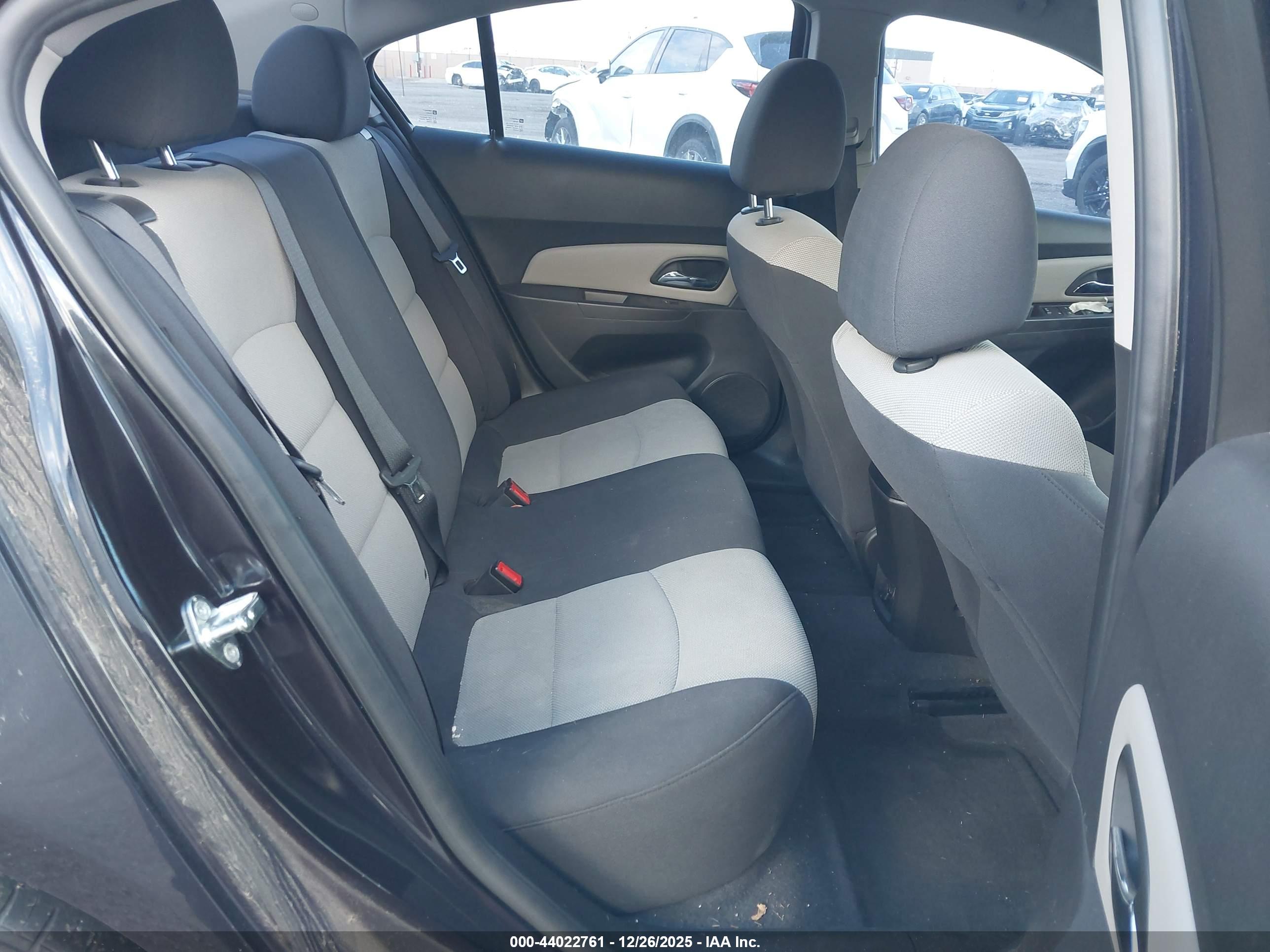 CHEVROLET CRUZE image 8