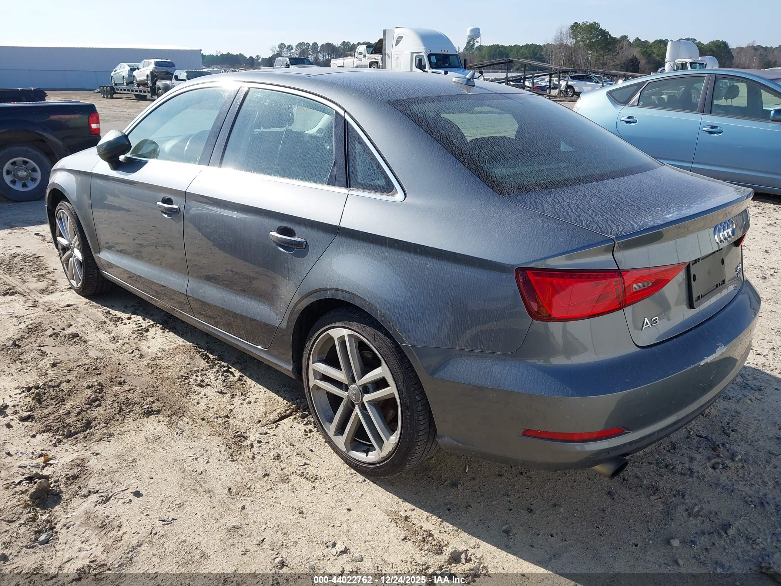 AUDI A3 image 3