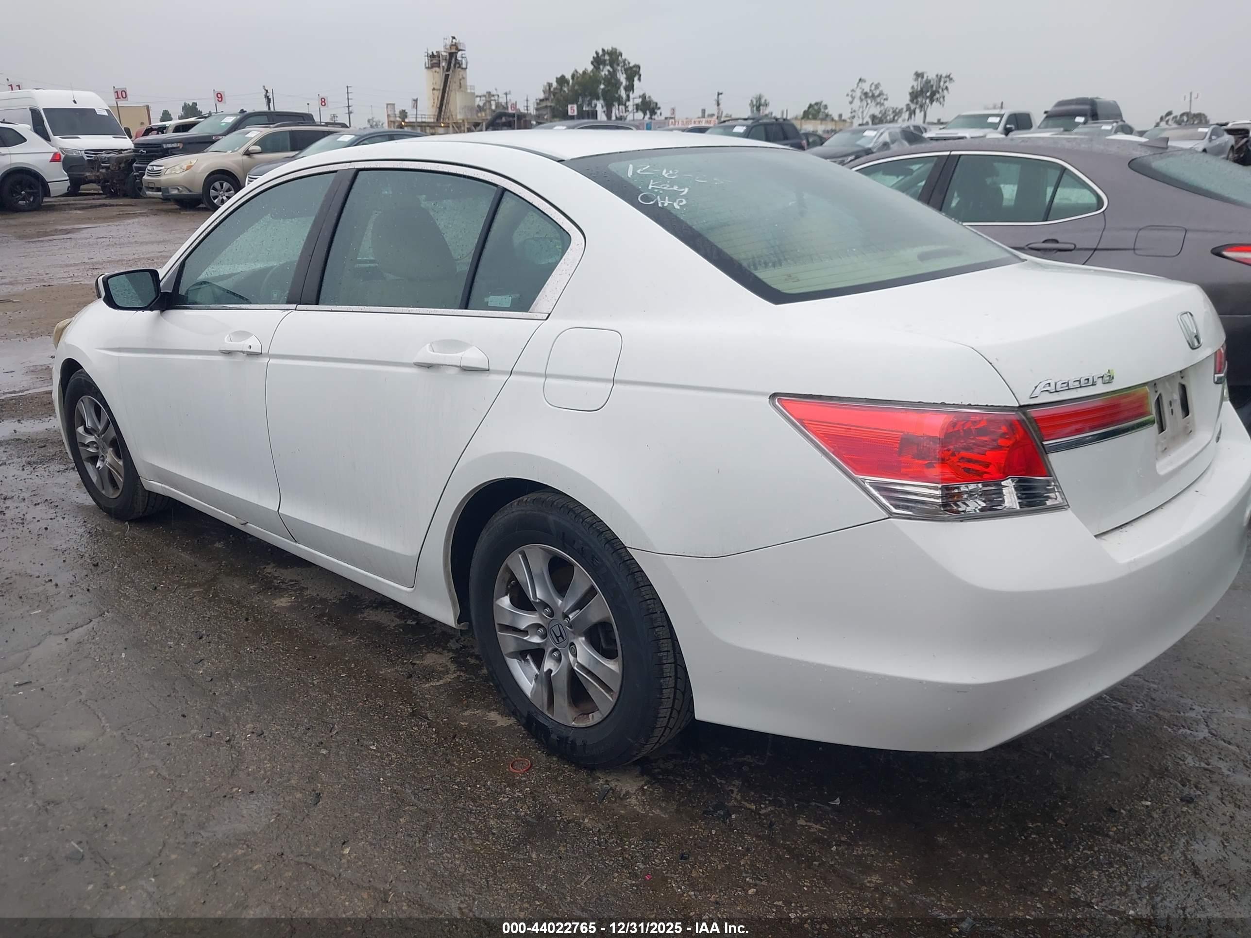 HONDA ACCORD image 3