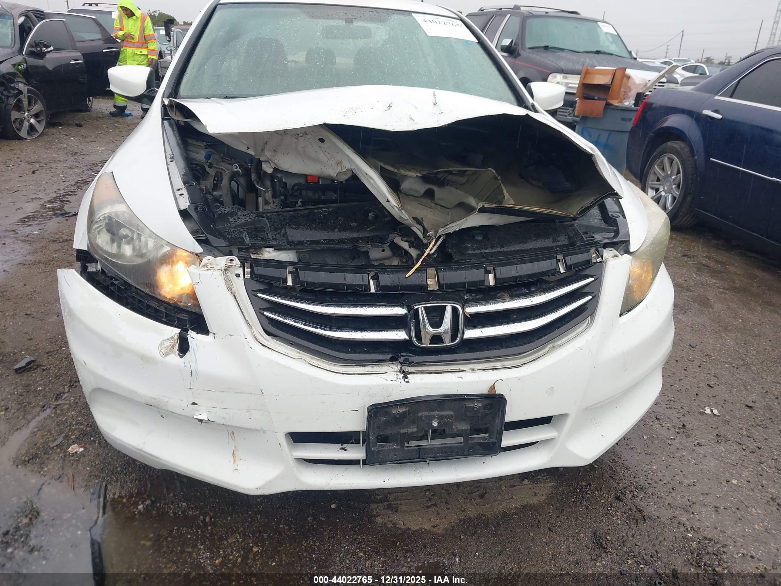 HONDA ACCORD image 6