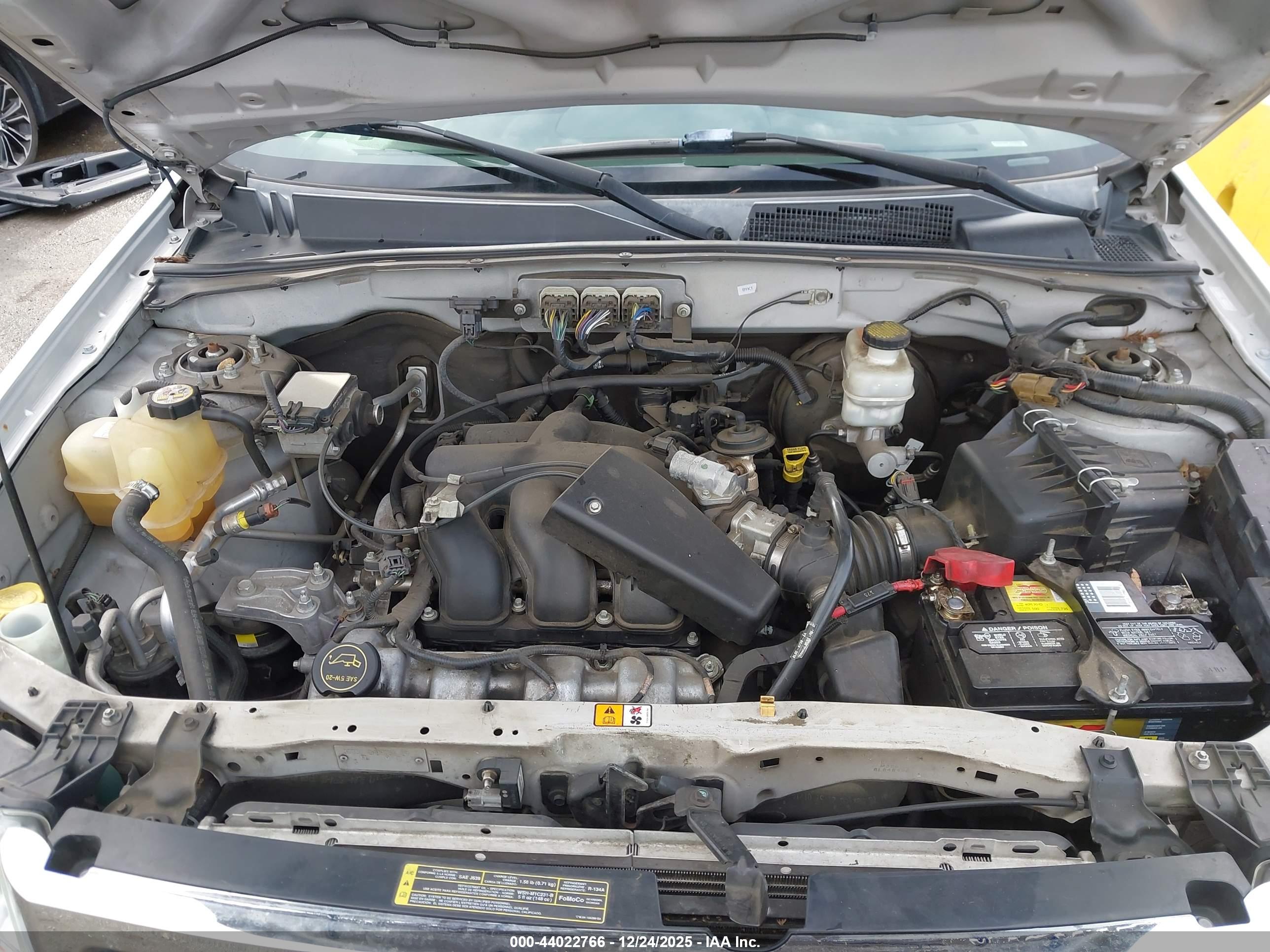 FORD ESCAPE image 10