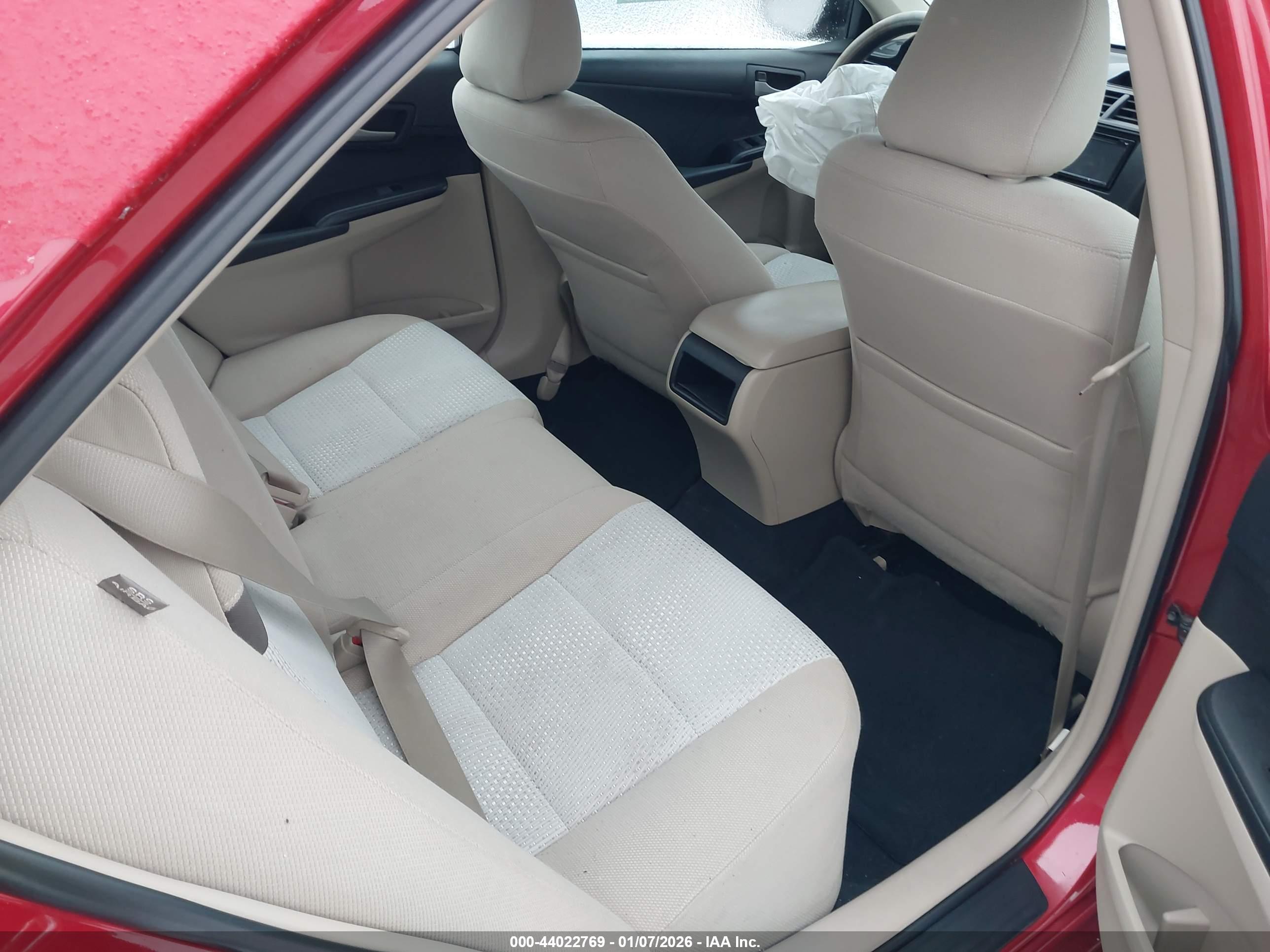 TOYOTA CAMRY image 8