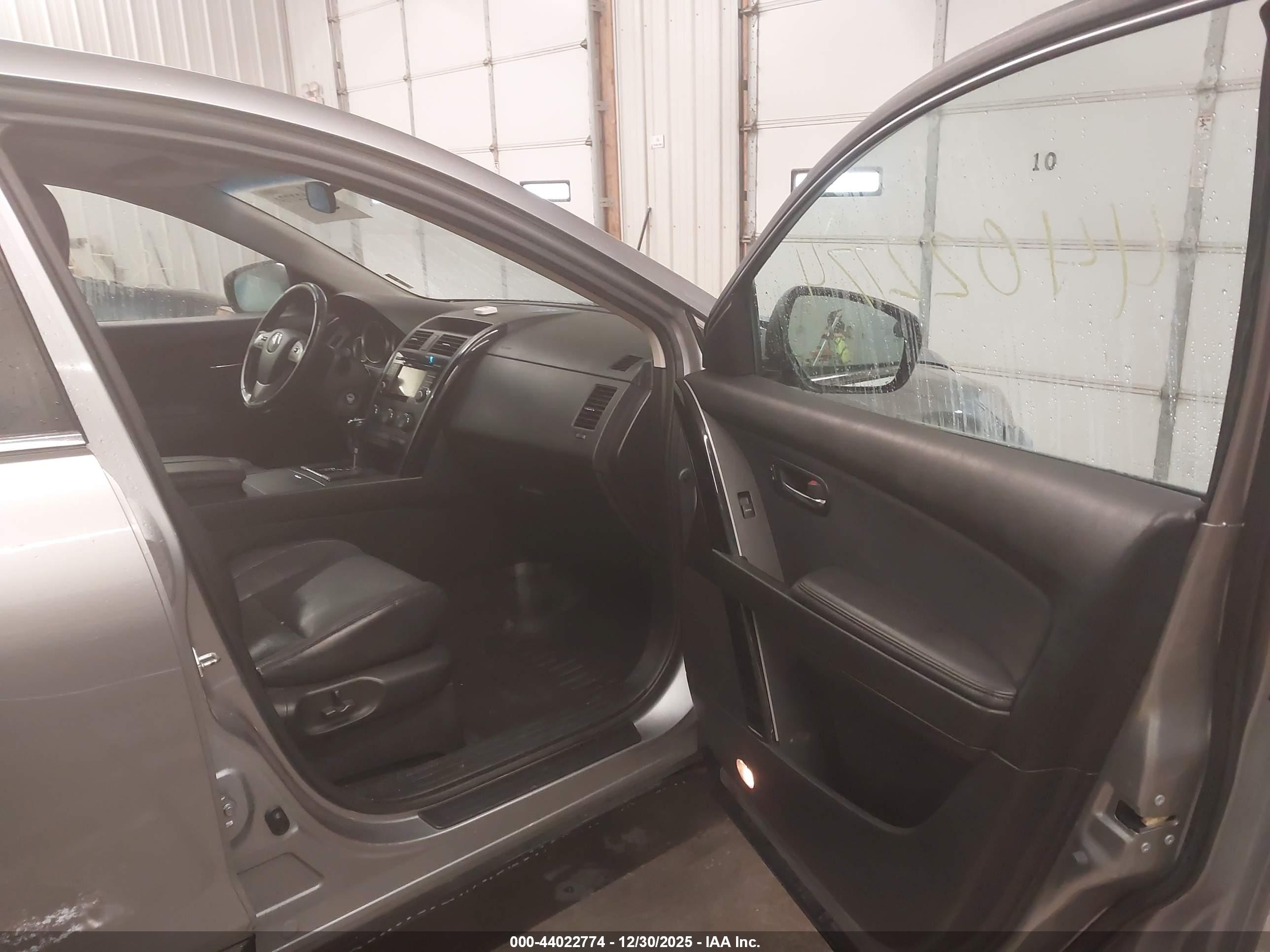 MAZDA CX-9 image 5