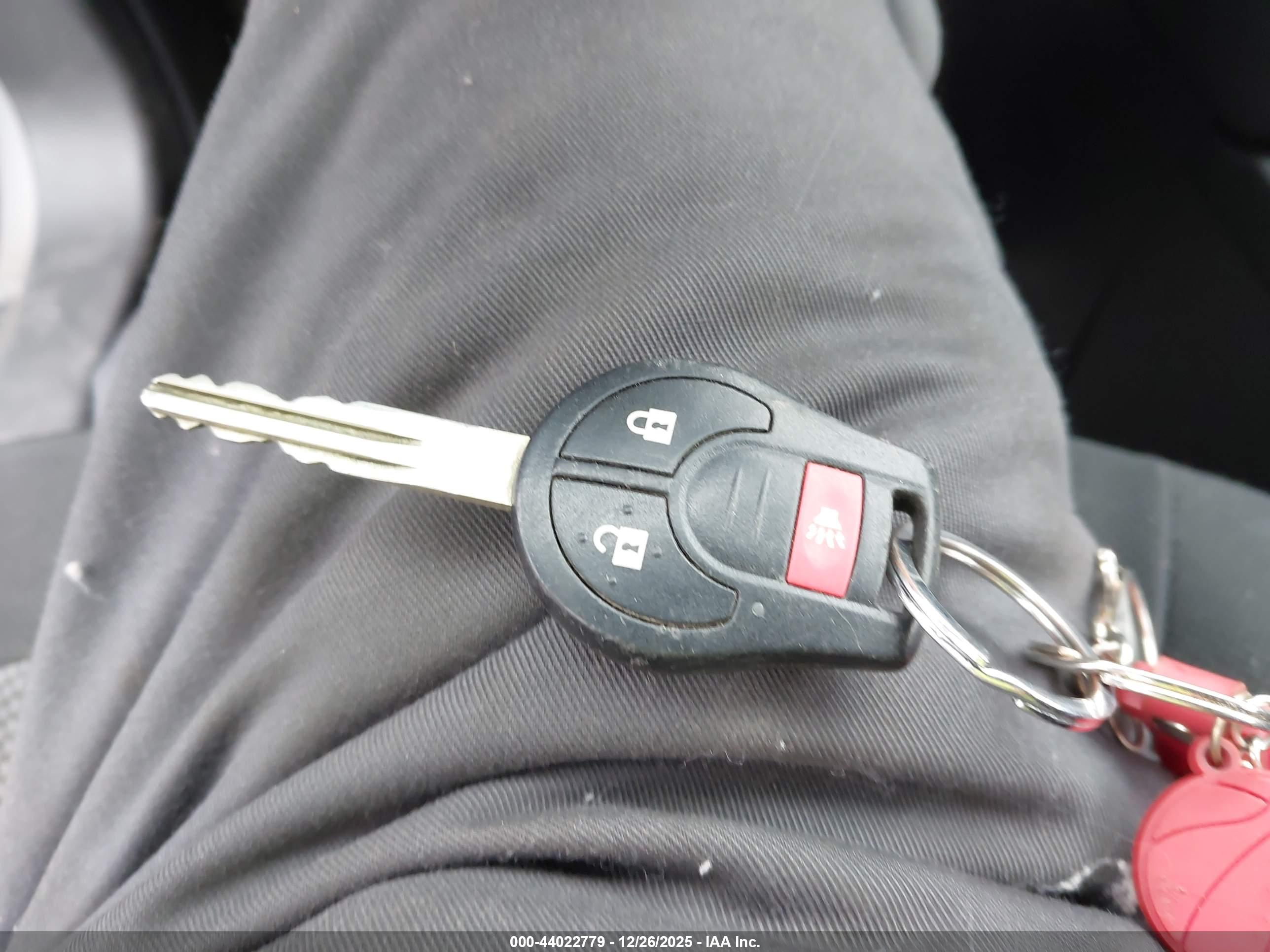NISSAN ROGUE image 11