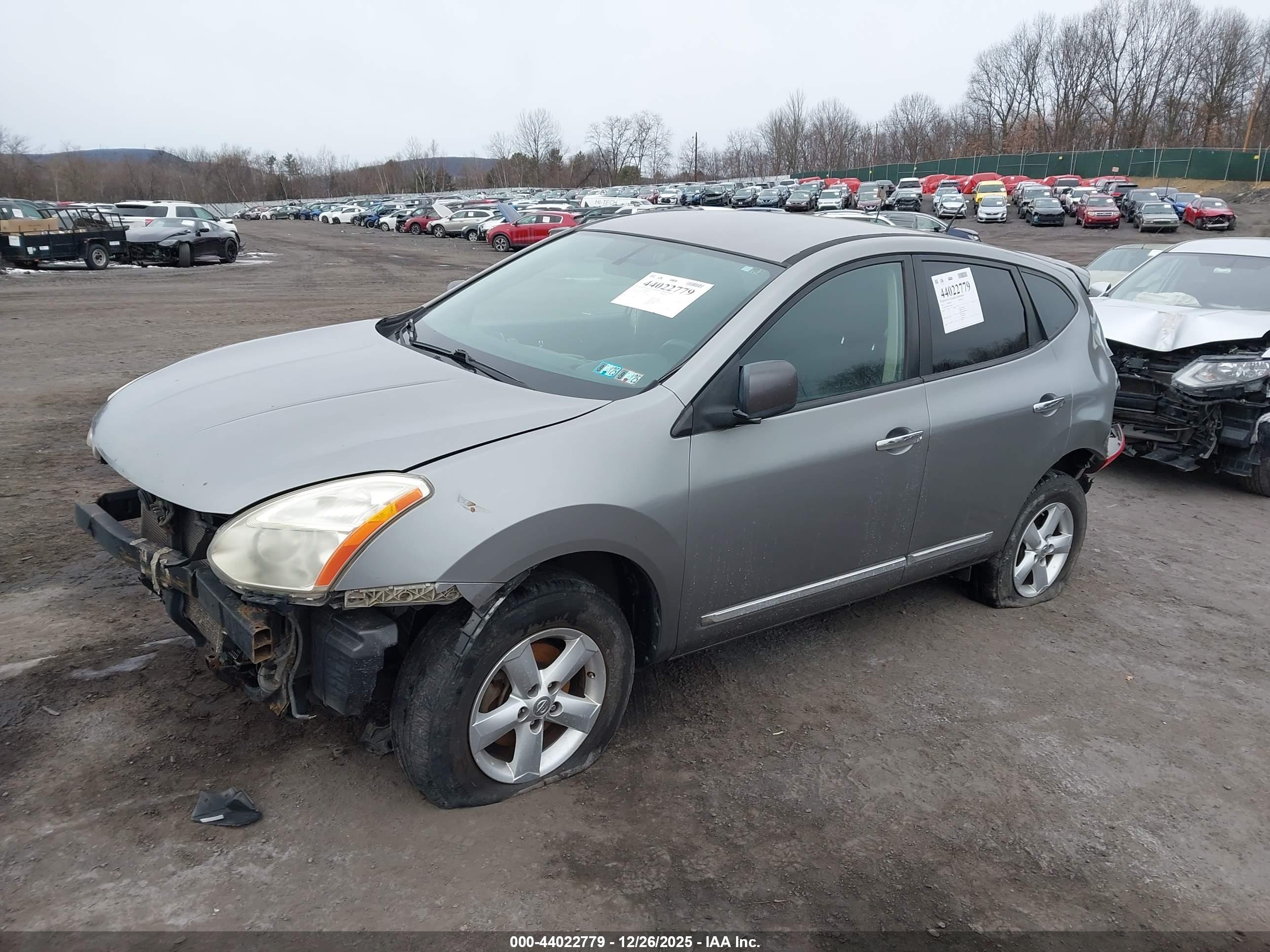 NISSAN ROGUE image 2