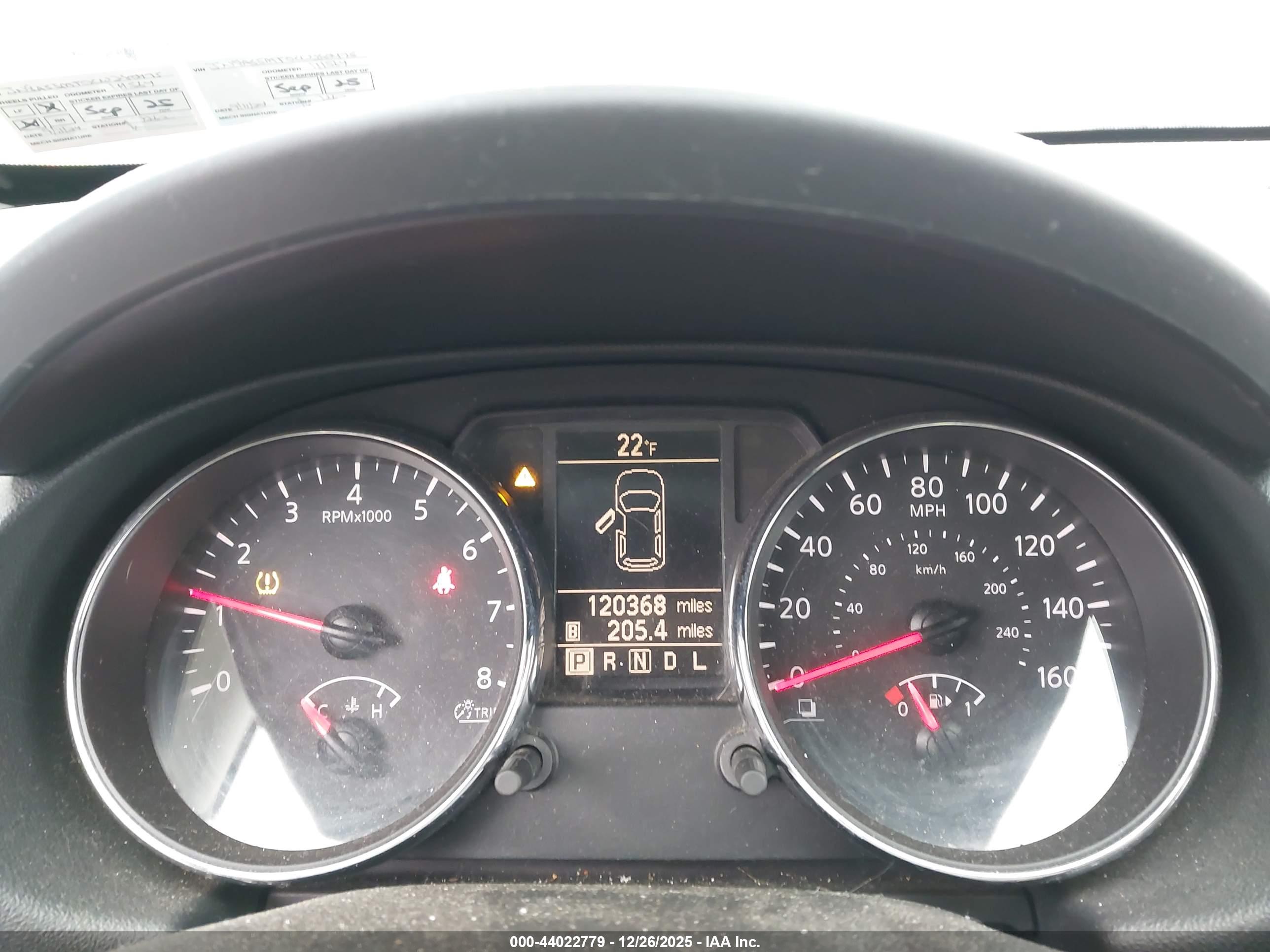 NISSAN ROGUE image 7