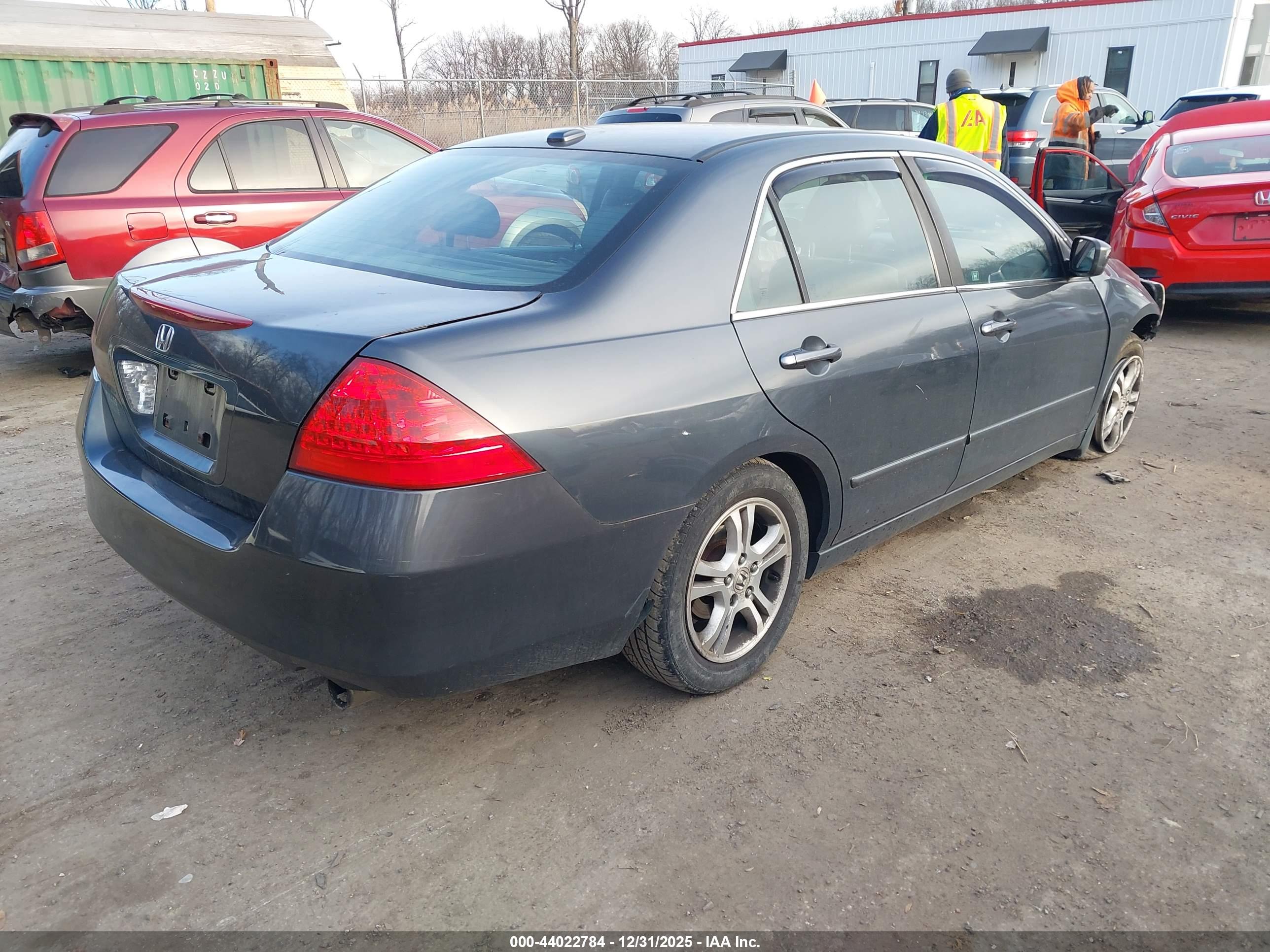 HONDA ACCORD image 4