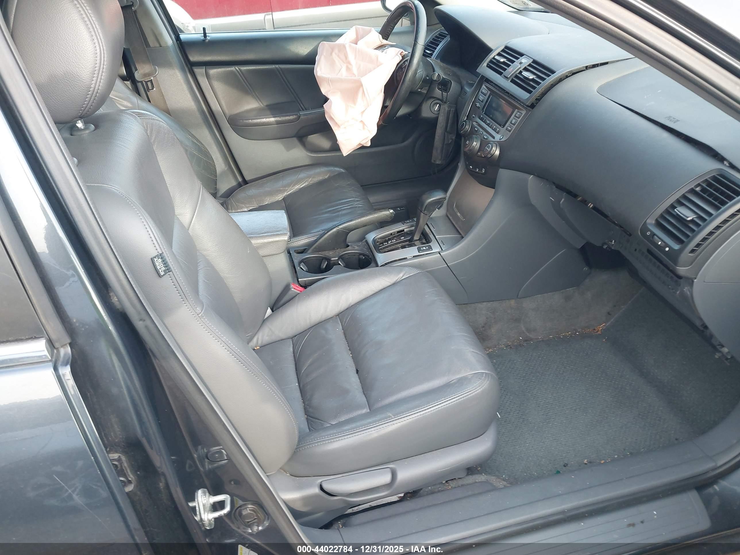 HONDA ACCORD image 5