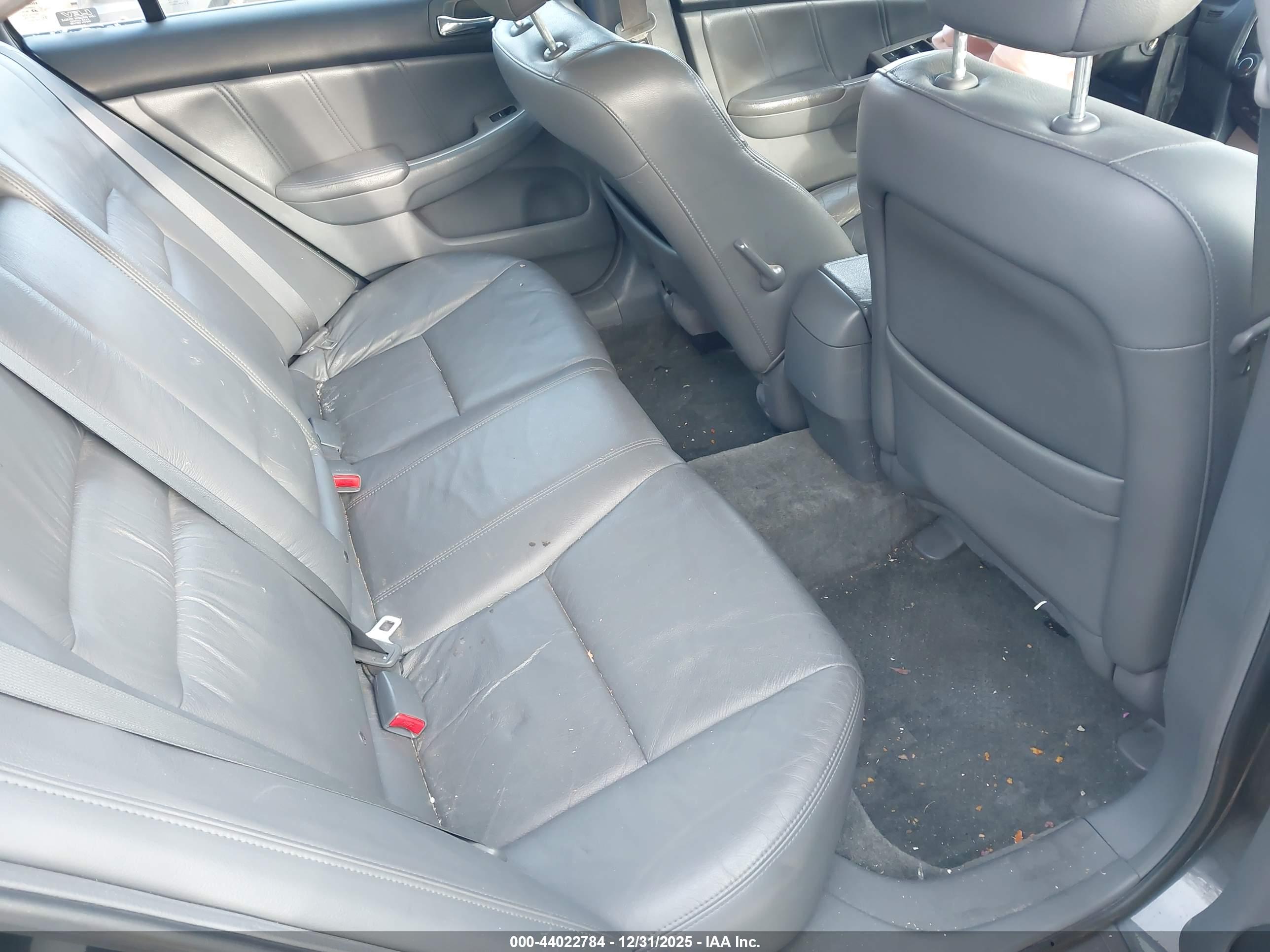 HONDA ACCORD image 8