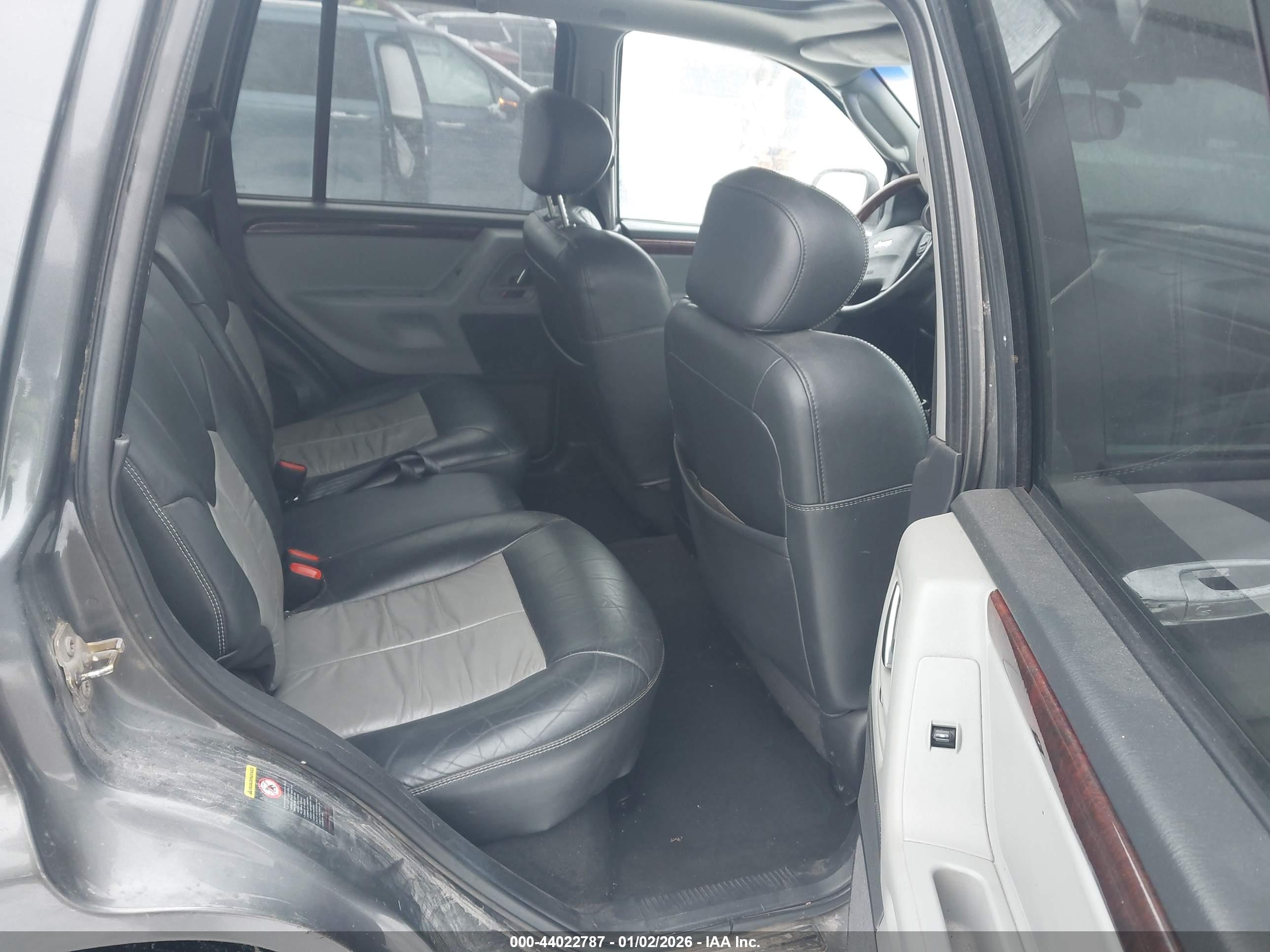 JEEP GRAND image 8