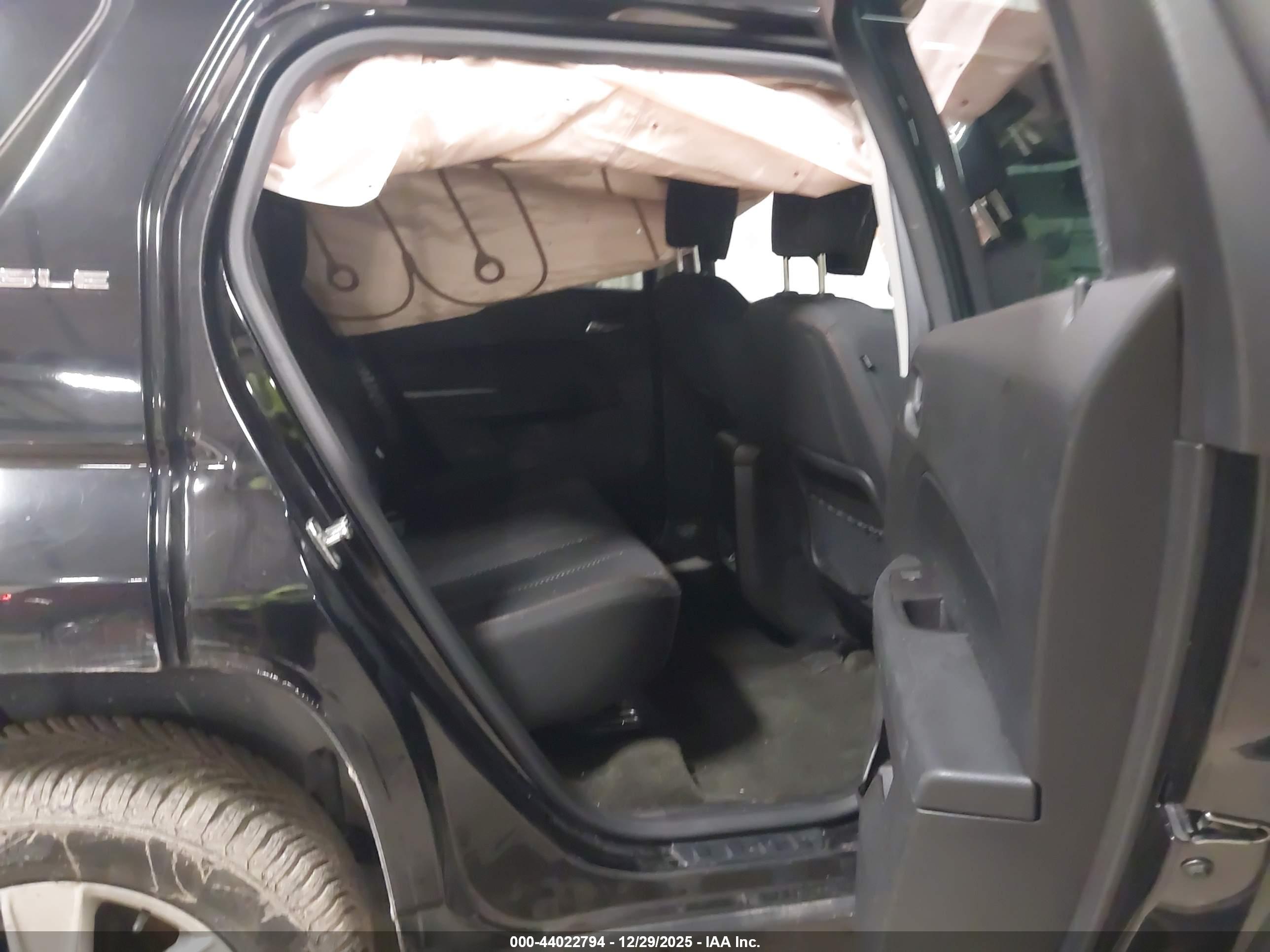 GMC TERRAIN image 8
