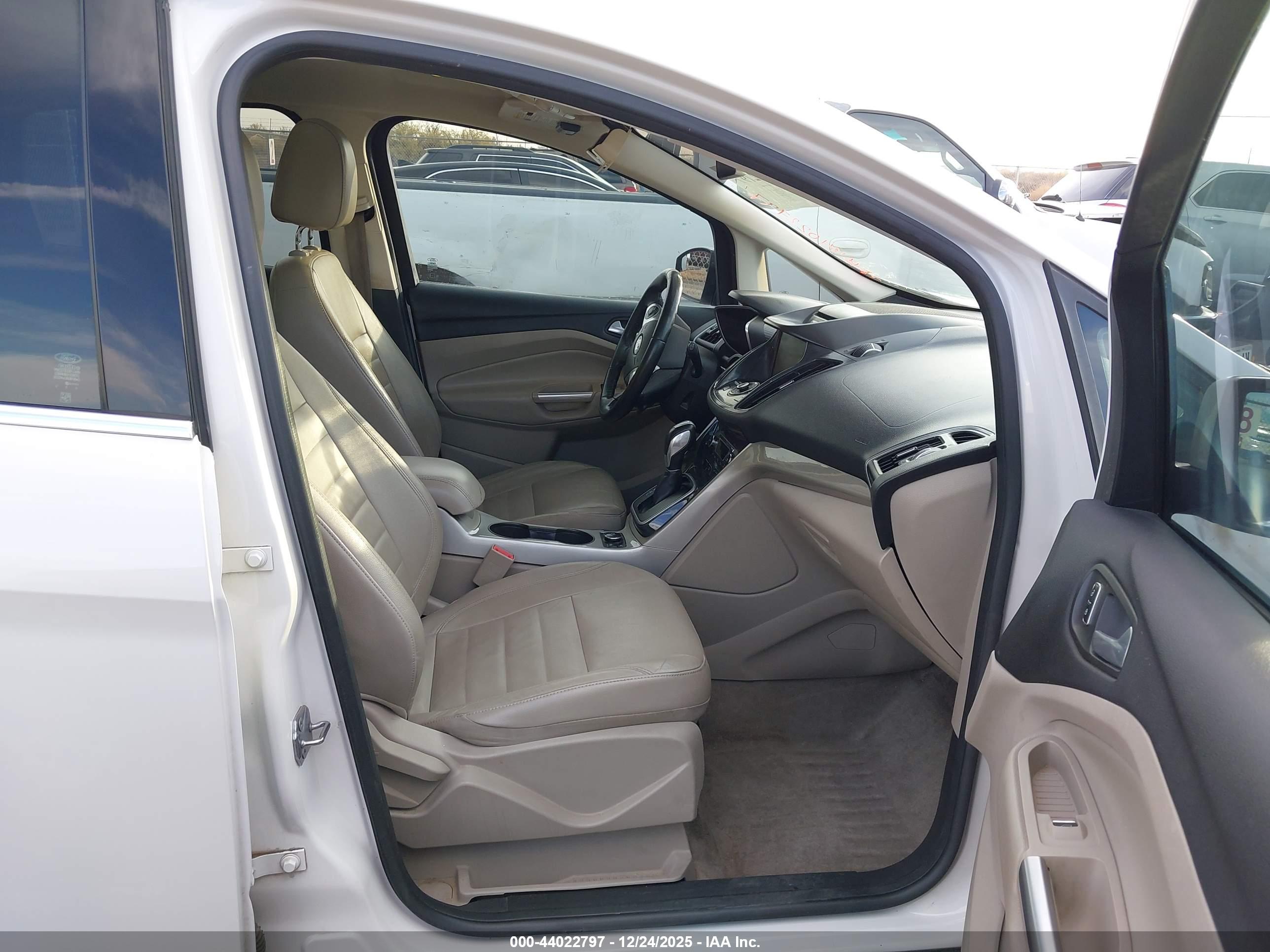 FORD C-MAX image 5