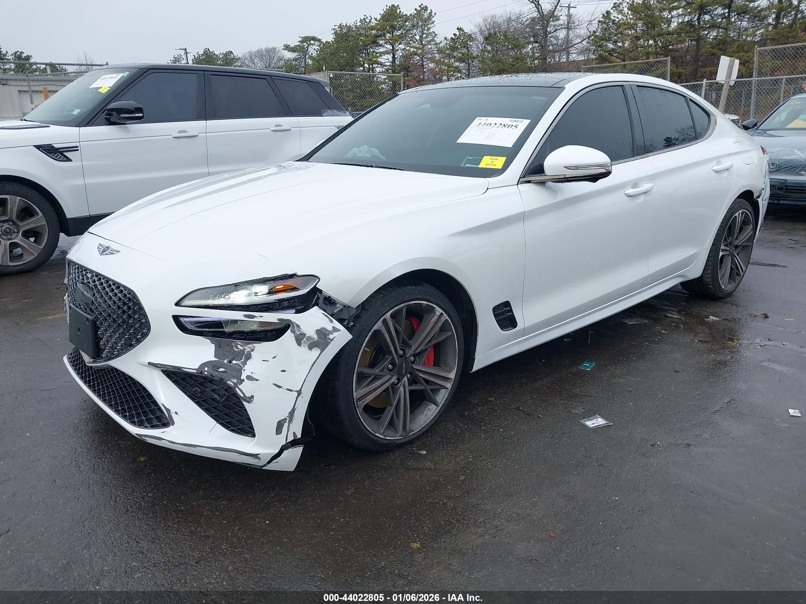 GENESIS G70 image 2