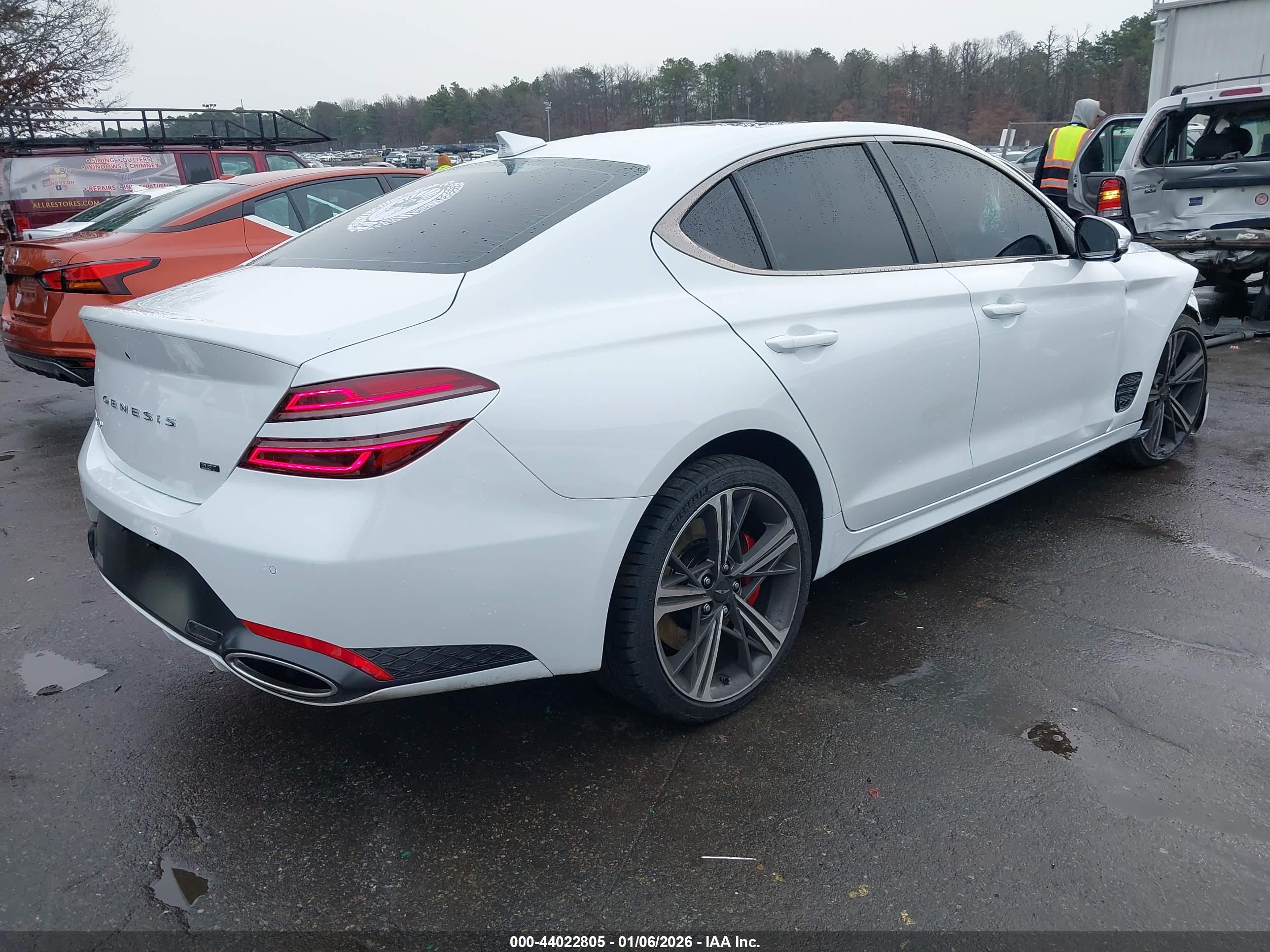 GENESIS G70 image 4