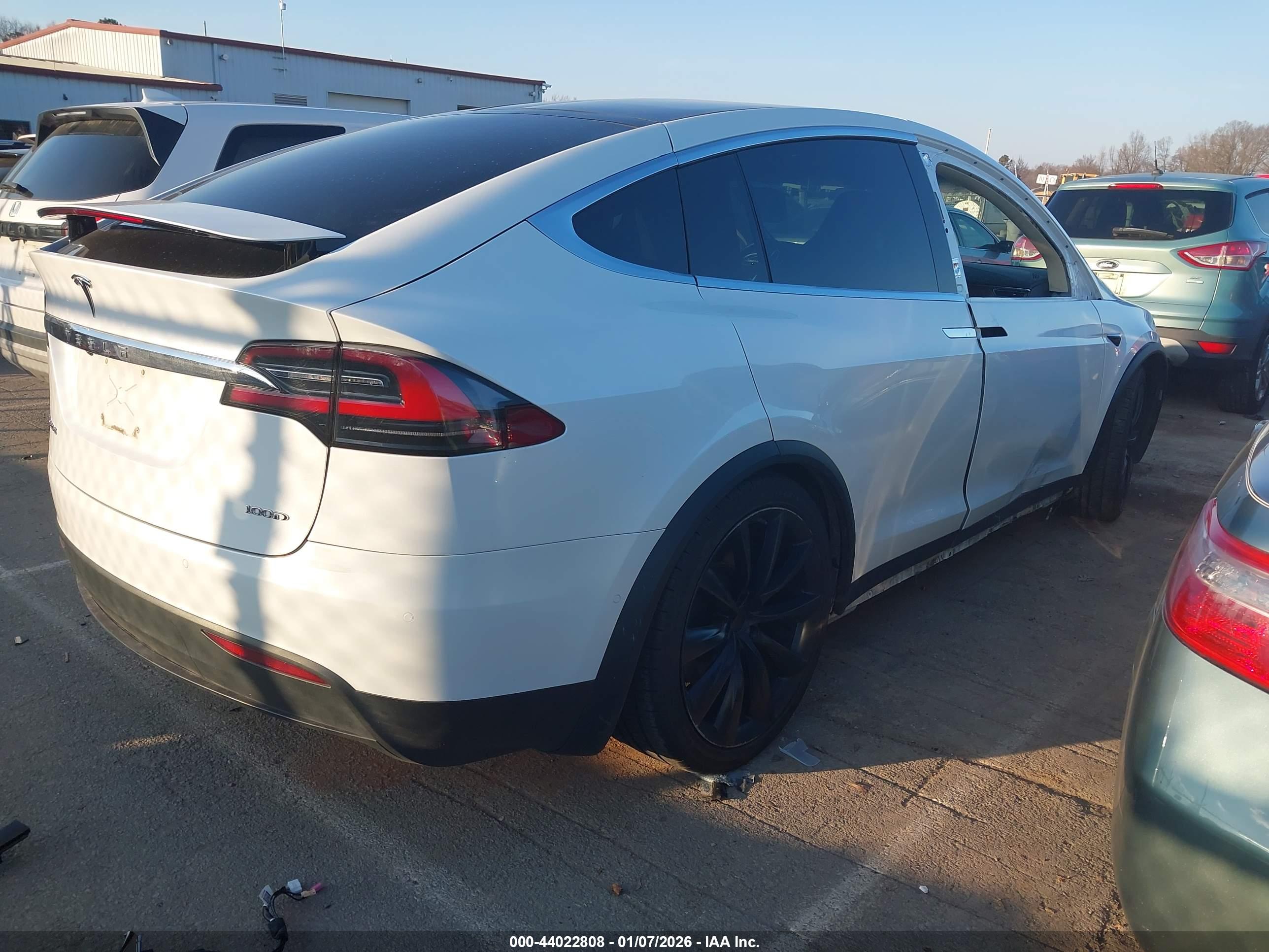TESLA MODEL image 4