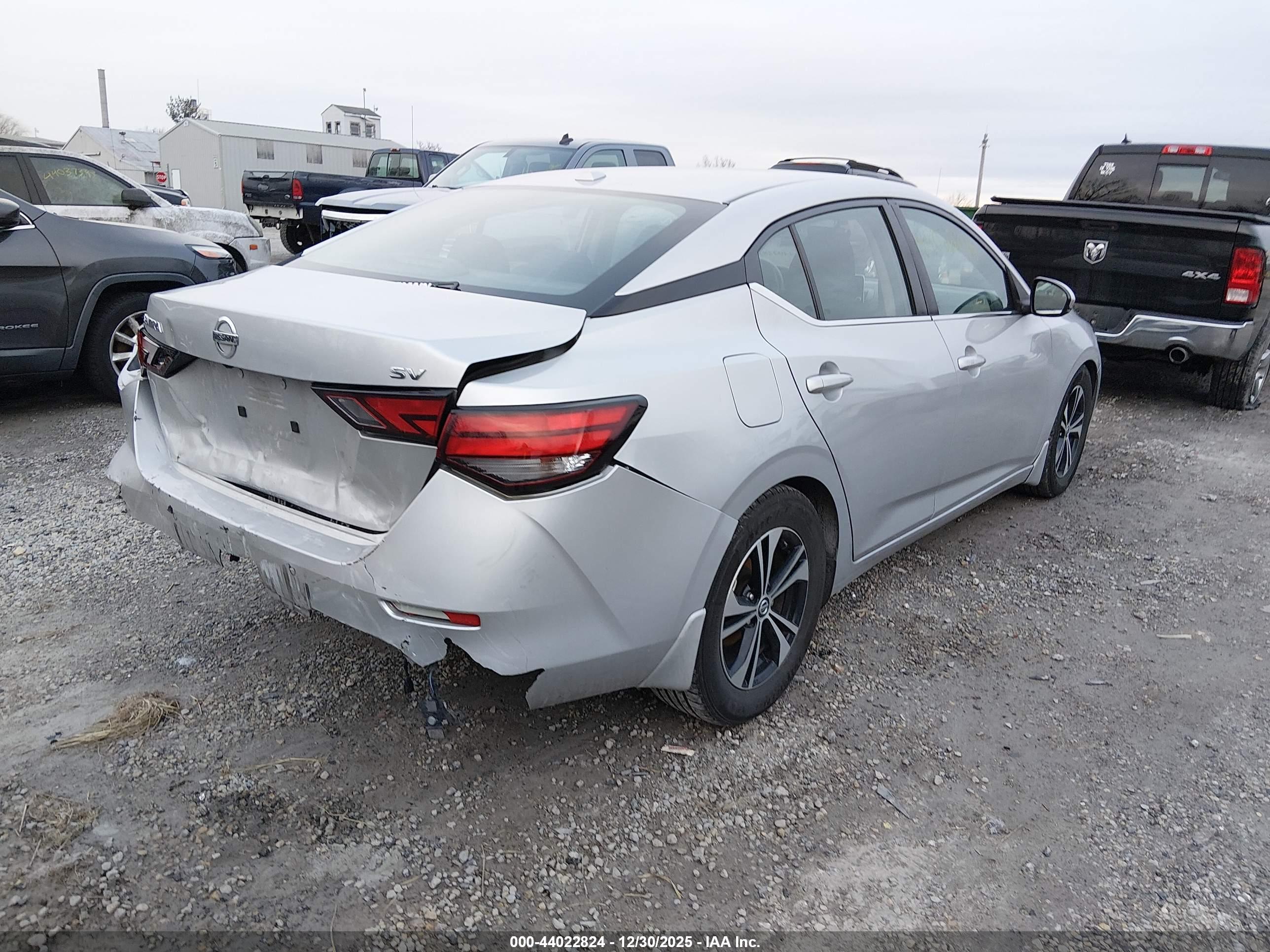 NISSAN SENTRA image 4