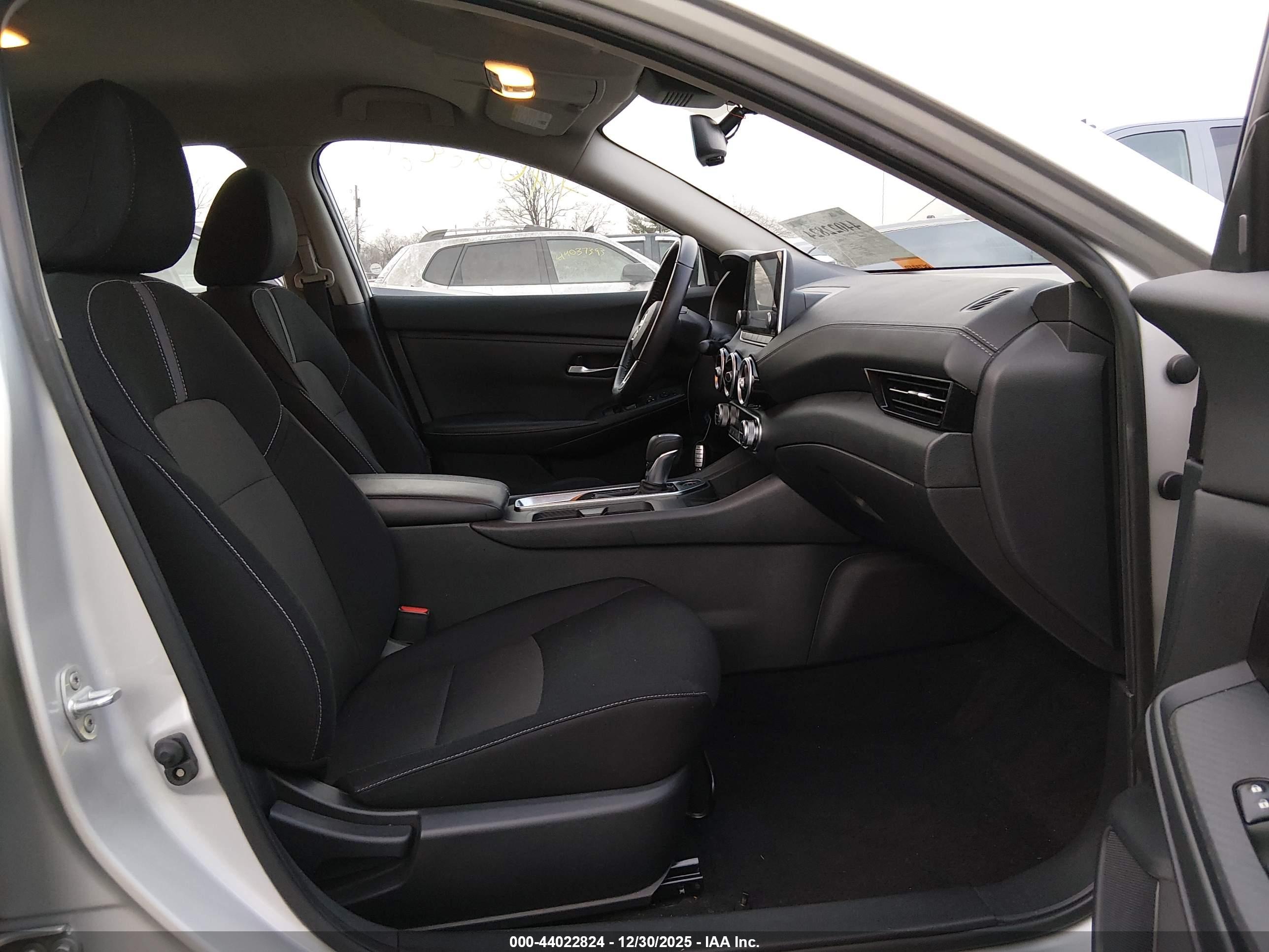 NISSAN SENTRA image 5