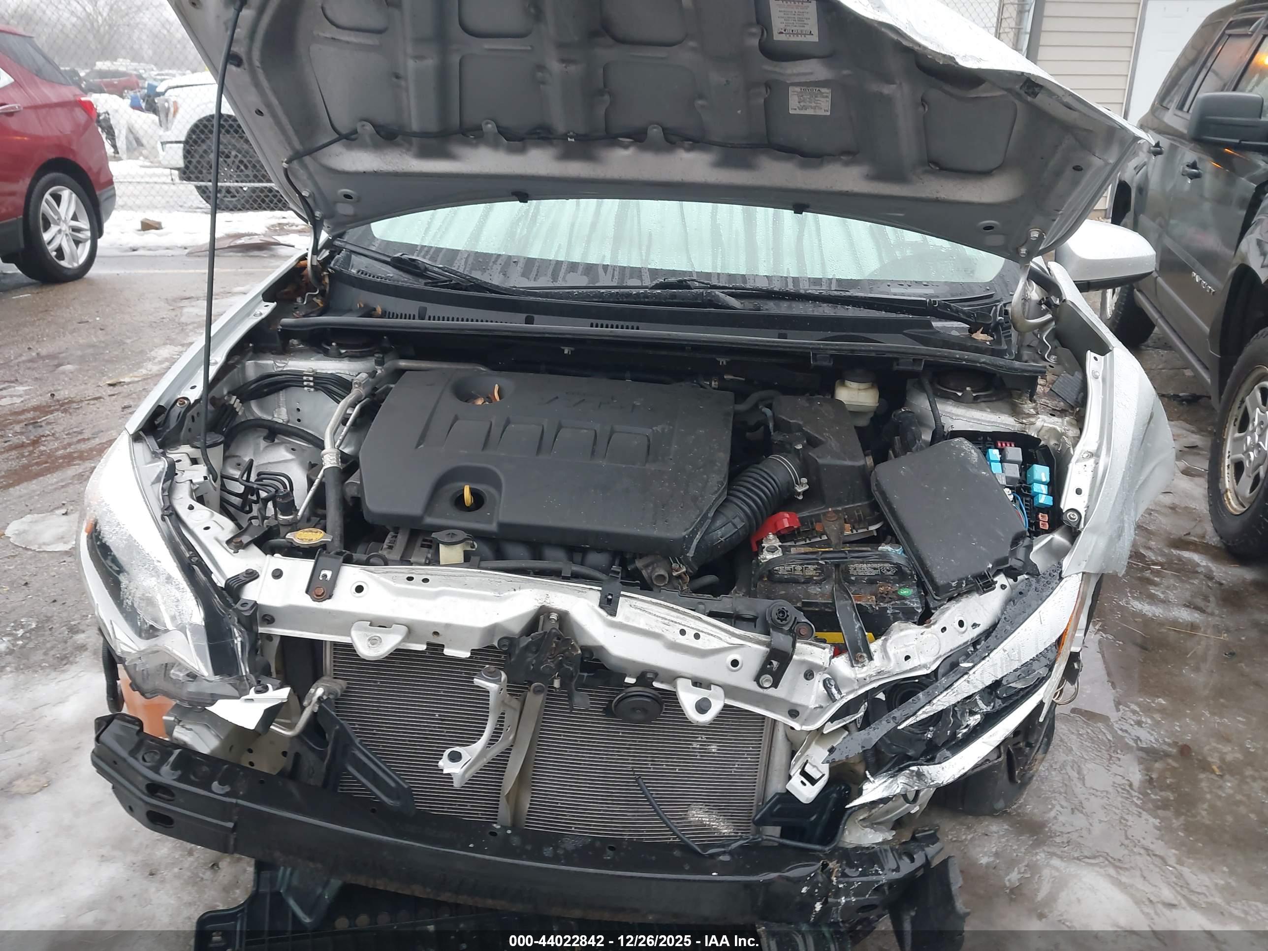 TOYOTA COROLLA image 10