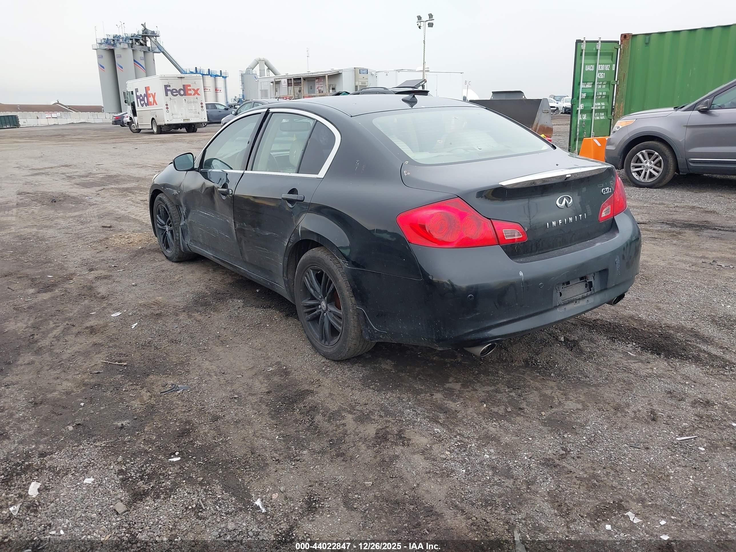 INFINITI G37X image 3