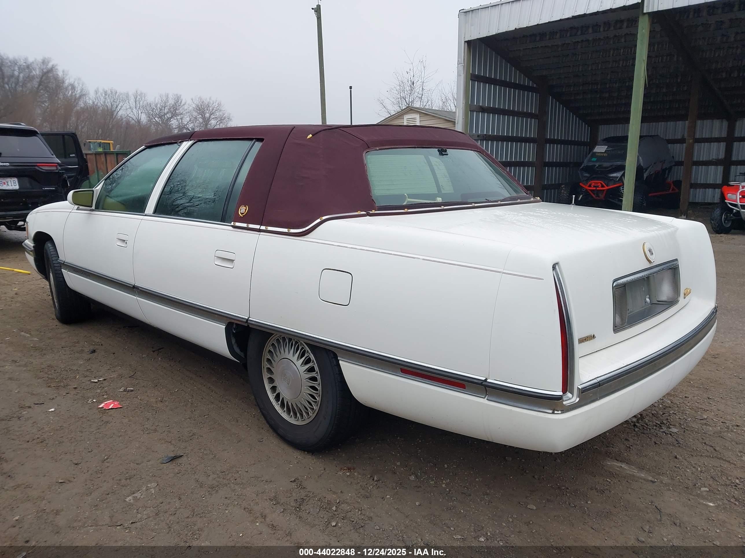 CADILLAC DEVILLE image 3