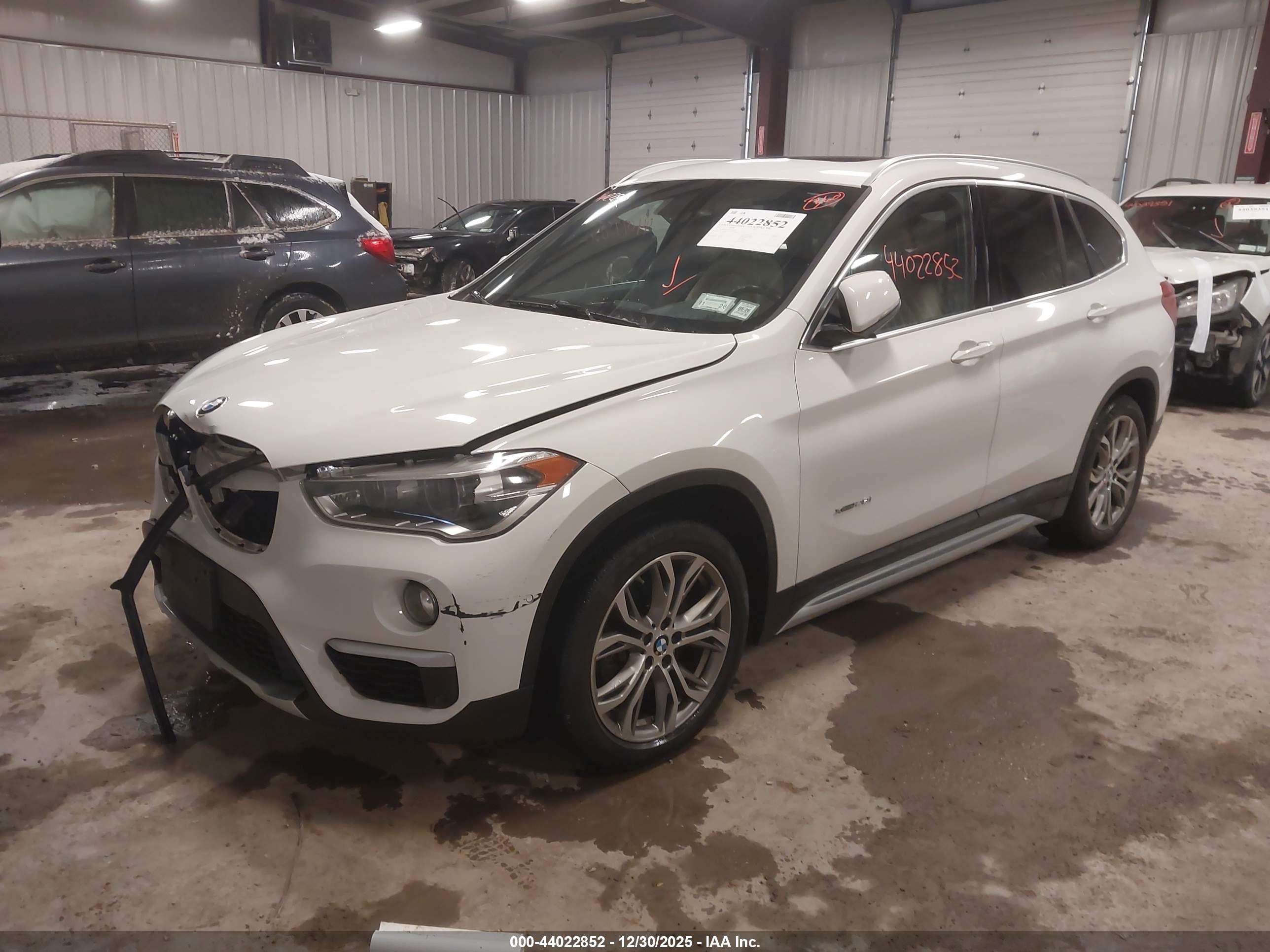 BMW X1 image 2