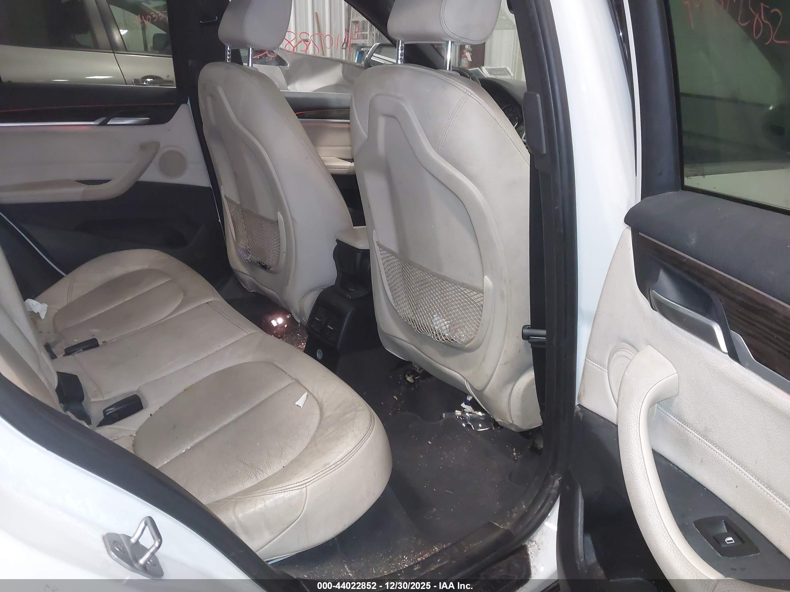 BMW X1 image 8