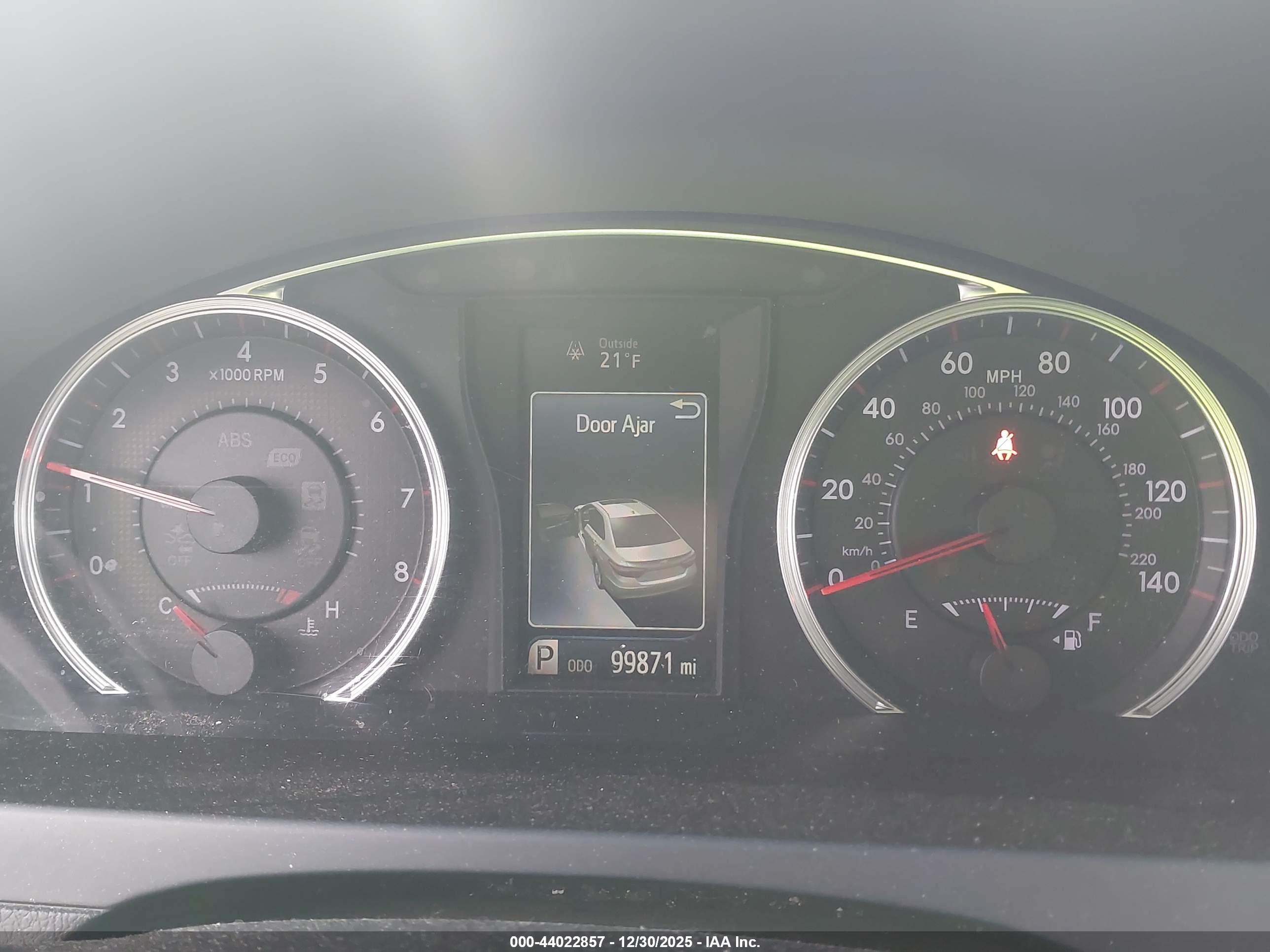 TOYOTA CAMRY image 7