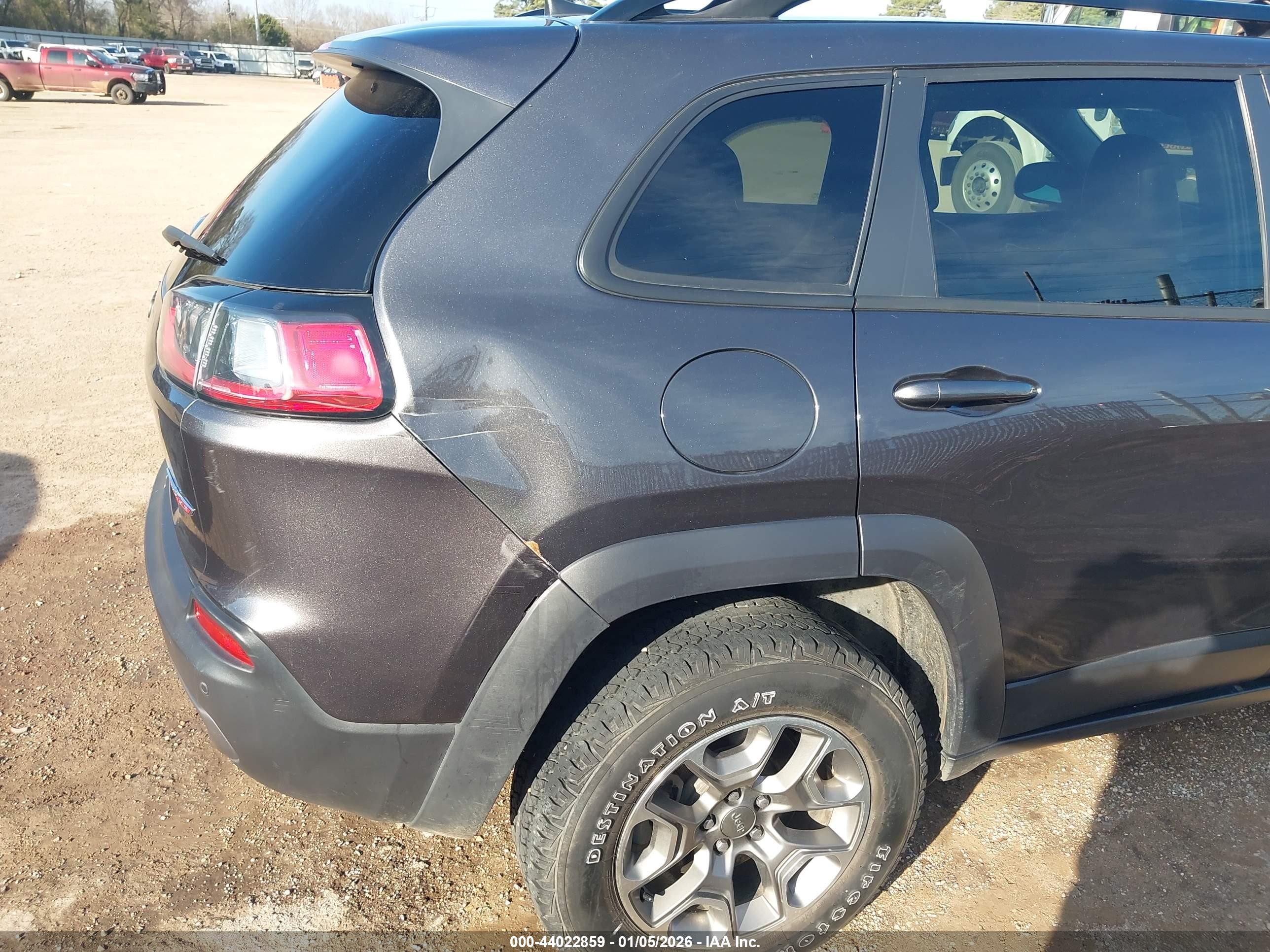JEEP CHEROKEE image 6
