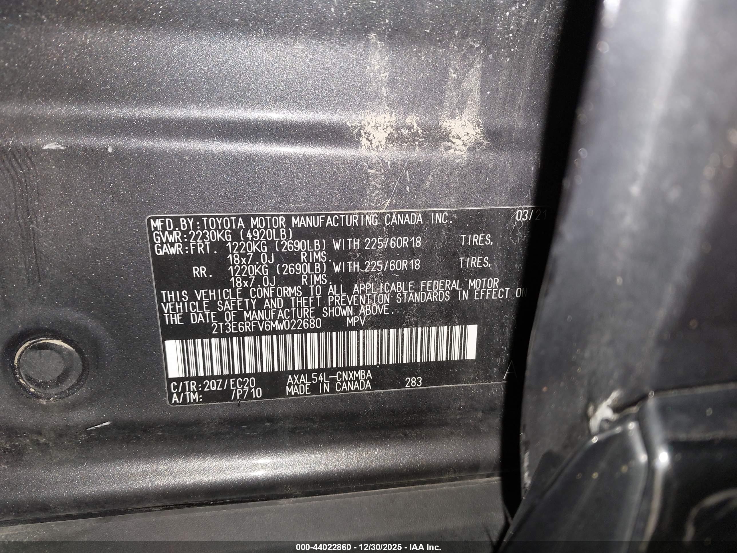 TOYOTA RAV4 image 9