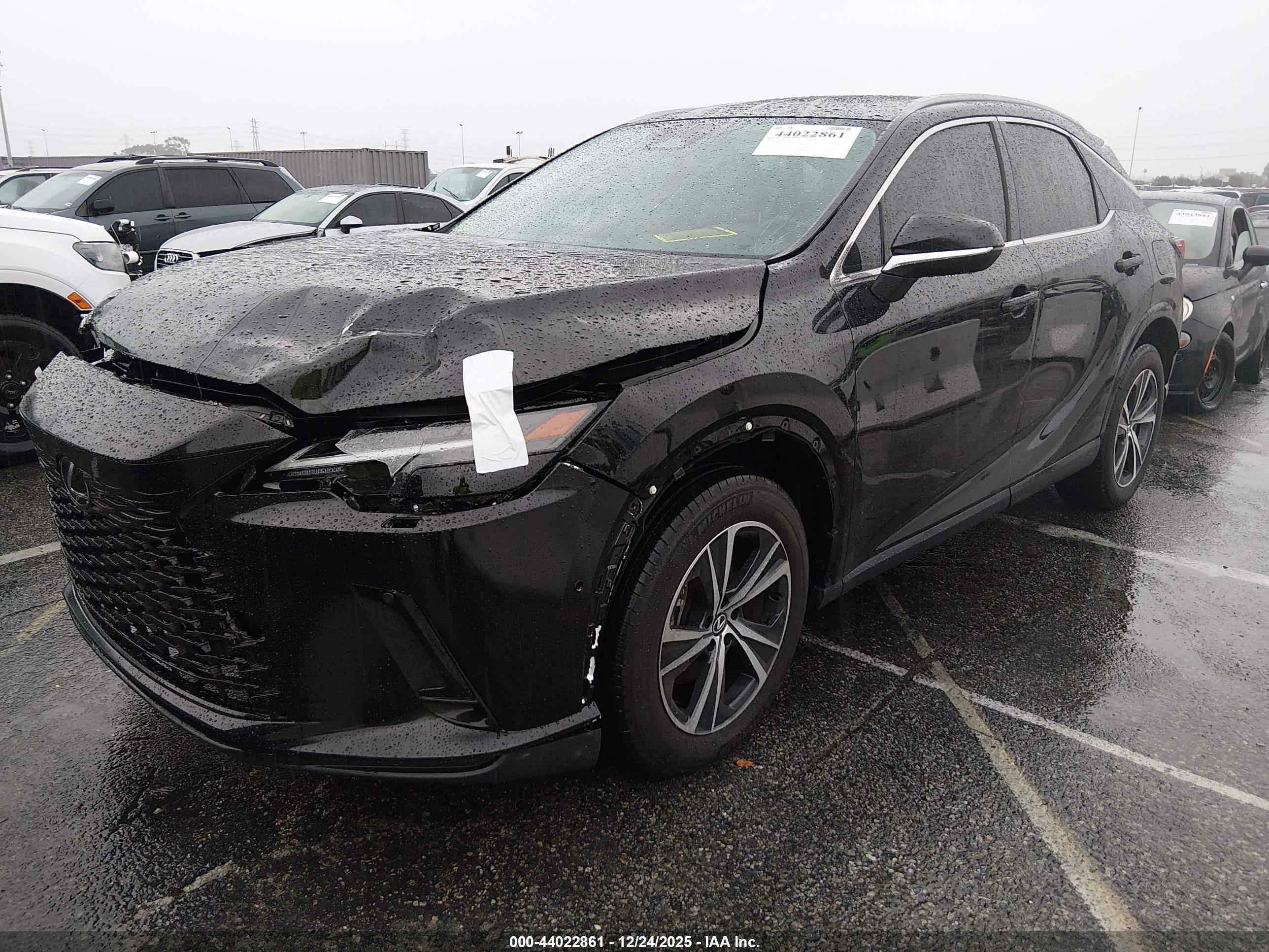 LEXUS RX image 2