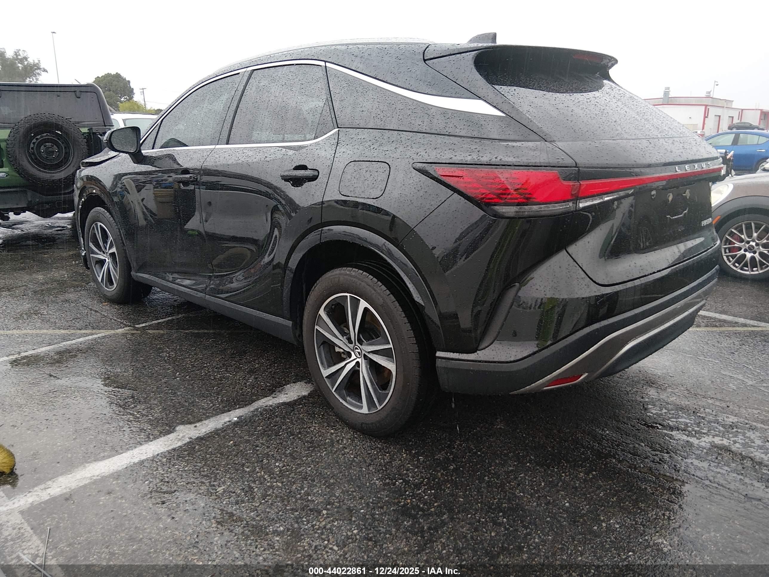 LEXUS RX image 3