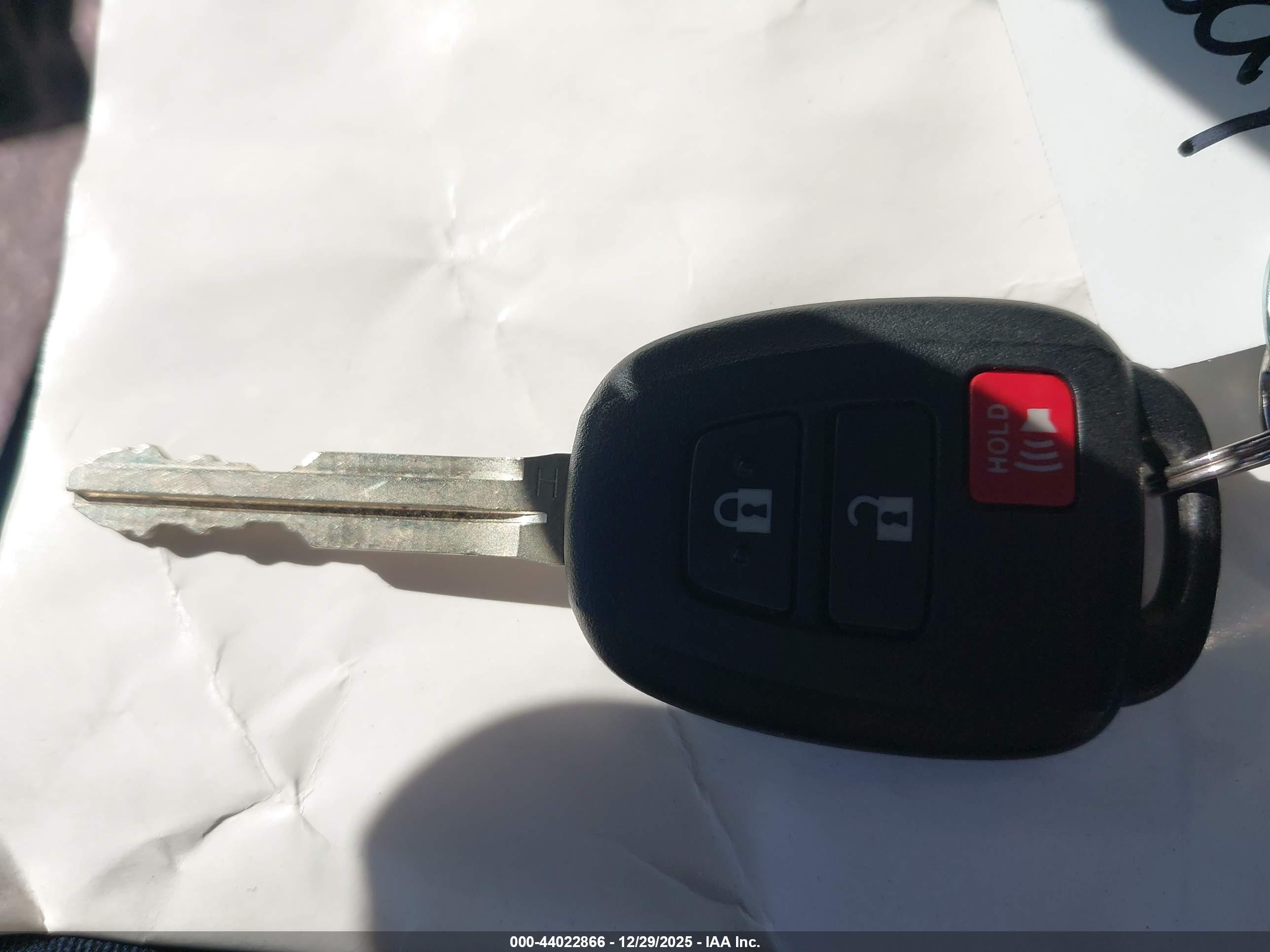 TOYOTA RAV4 image 11