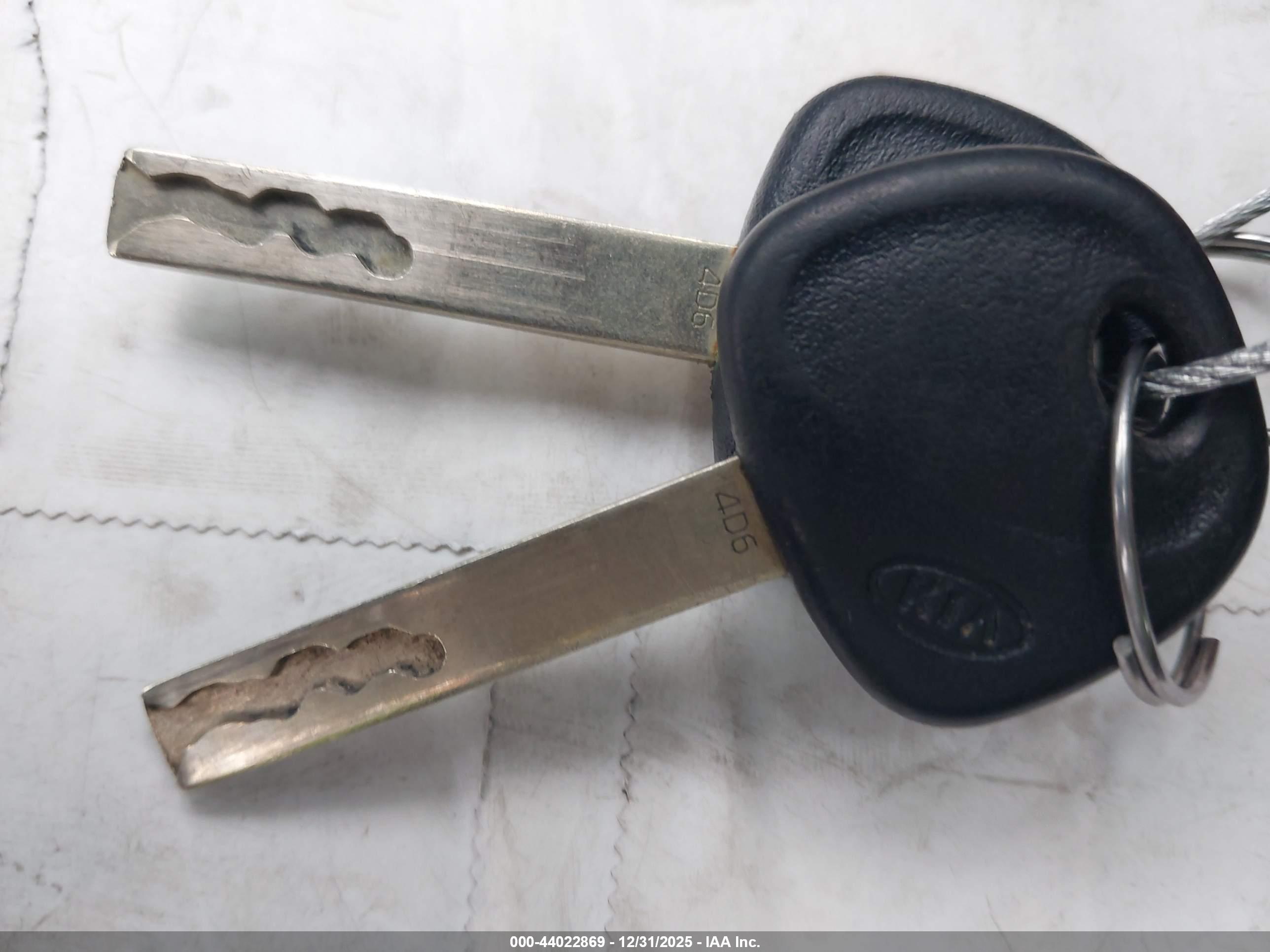 KIA RIO image 11